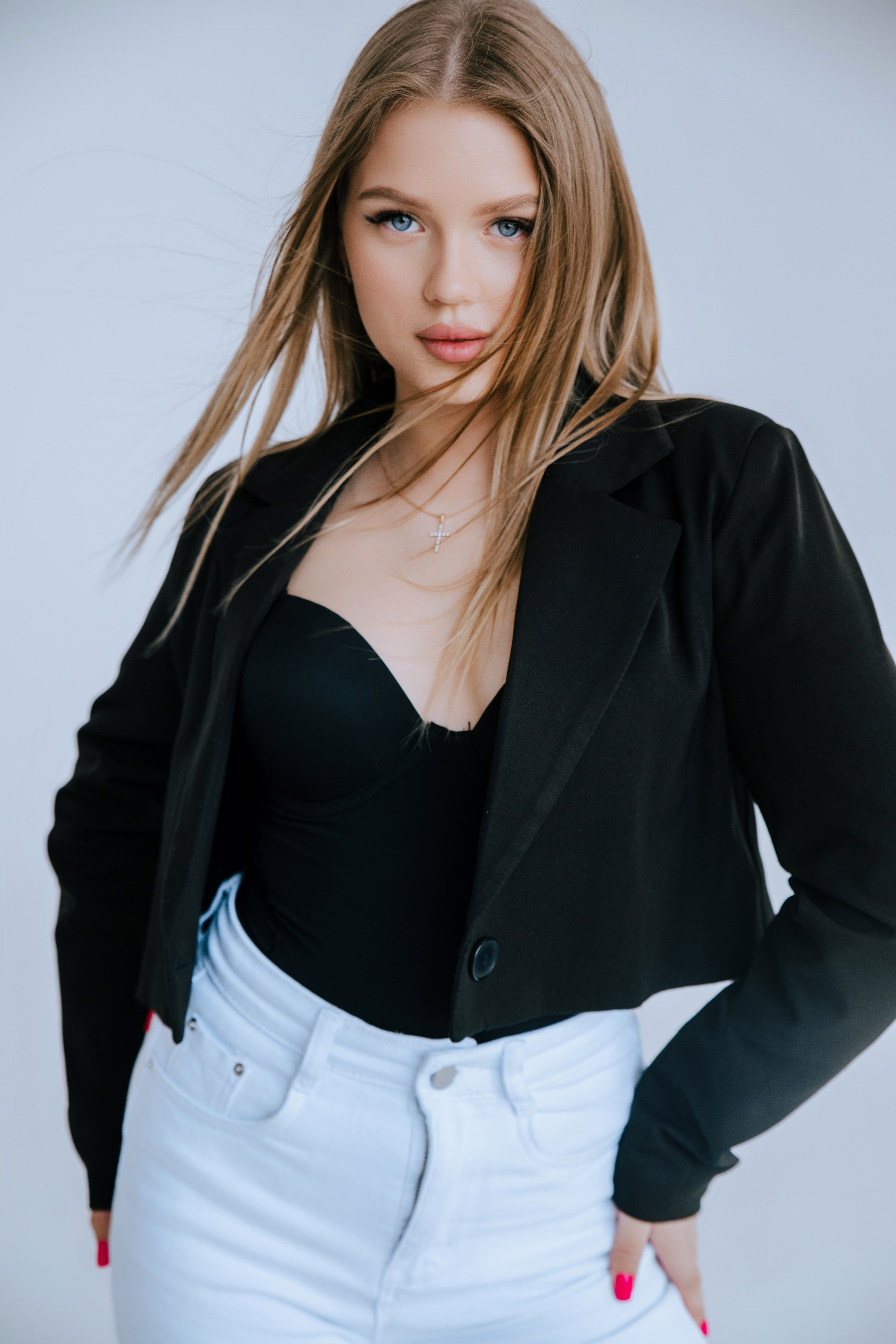 11А — школа № 17 Выпуск 2024. Фотограф Ярмишко Дарья. Выпускные фотокниги