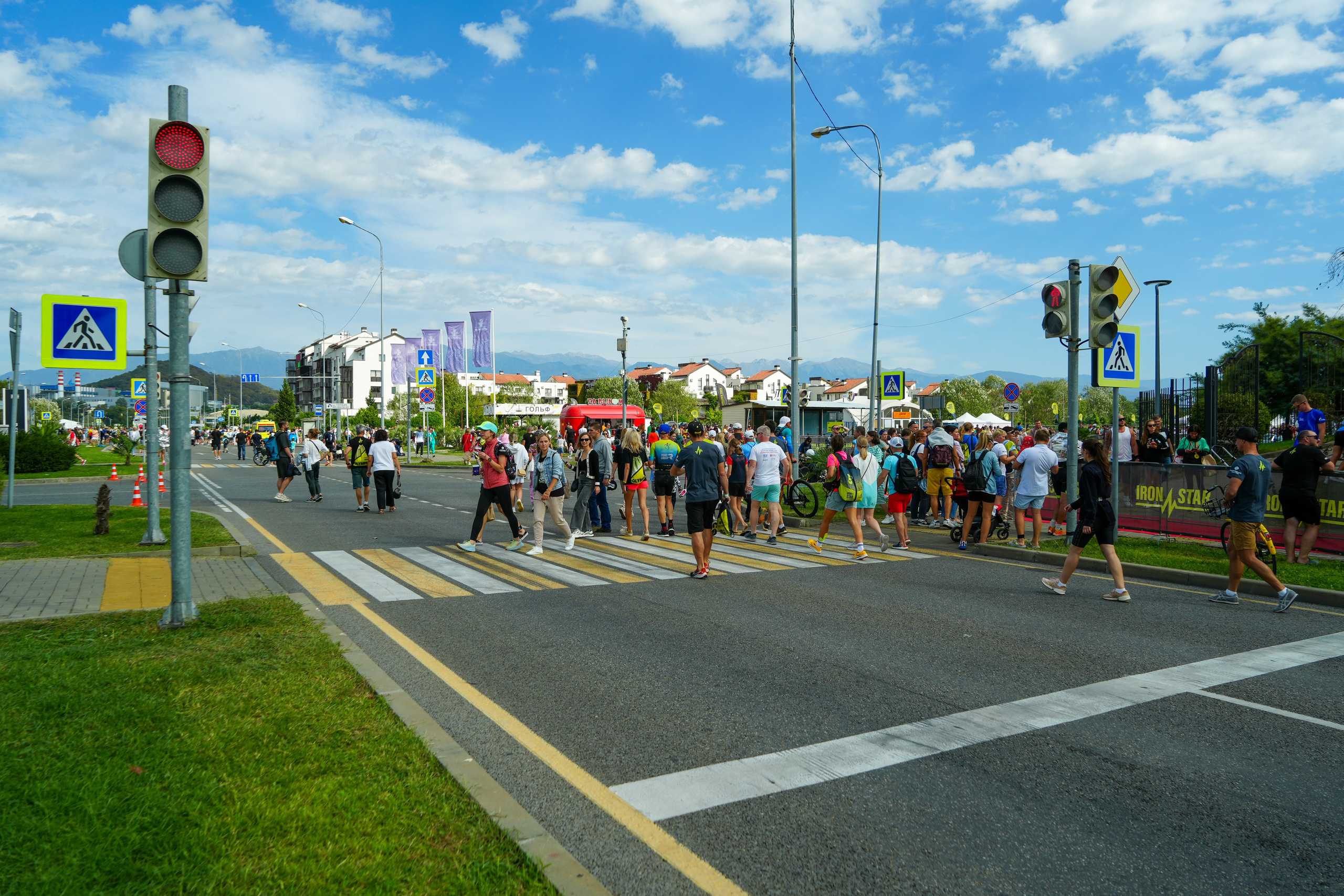 Фотоотчет партнерской интеграции для компании TELE2 на фестивале Ironstar. Репортажный фотограф в Красной Поляне и Сочи Павлюченко Екатерина