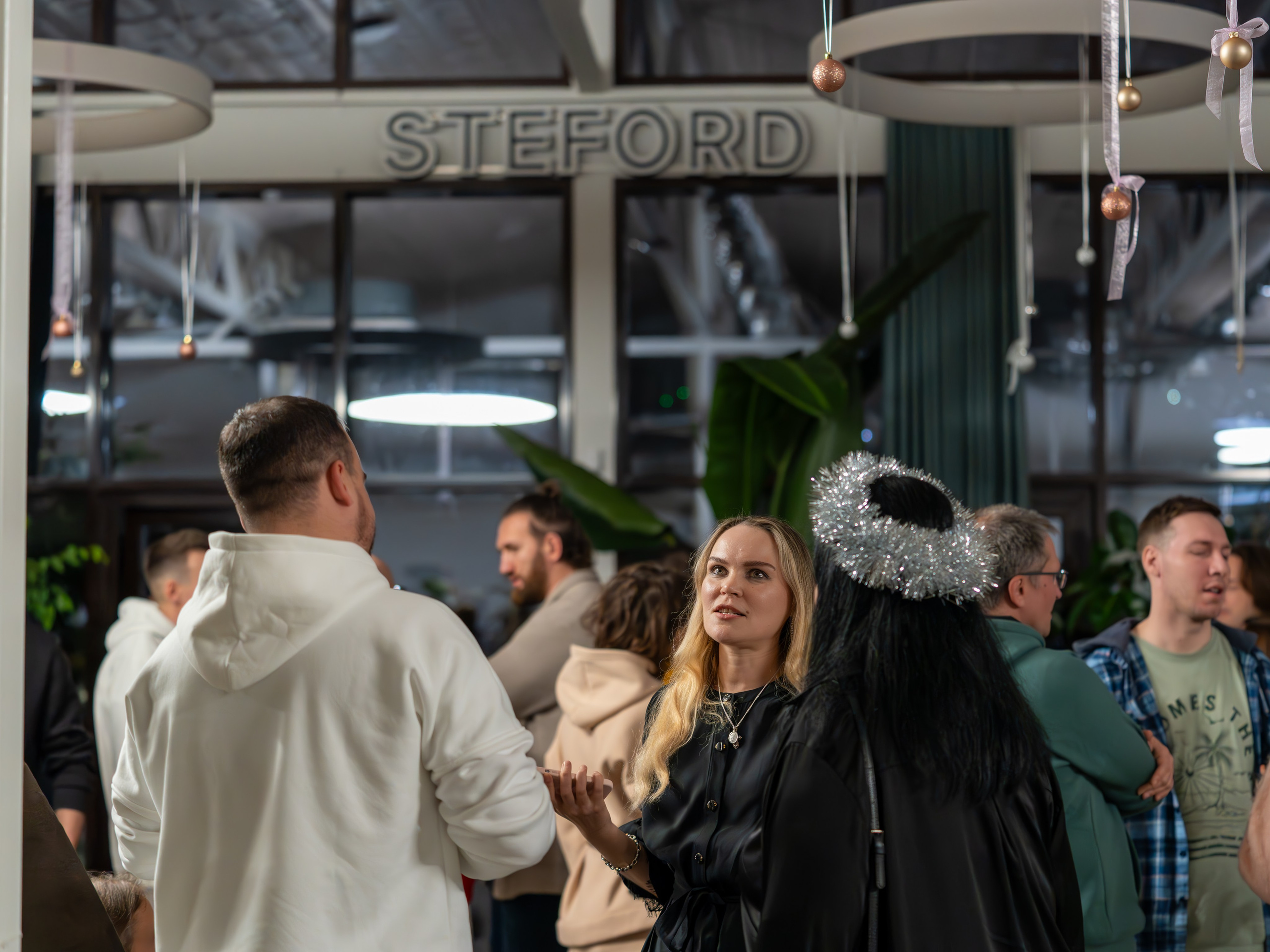 Предновогодняя встреча в пространстве Steford Hub. Репортажный фотограф в Красной Поляне и Сочи Павлюченко Екатерина