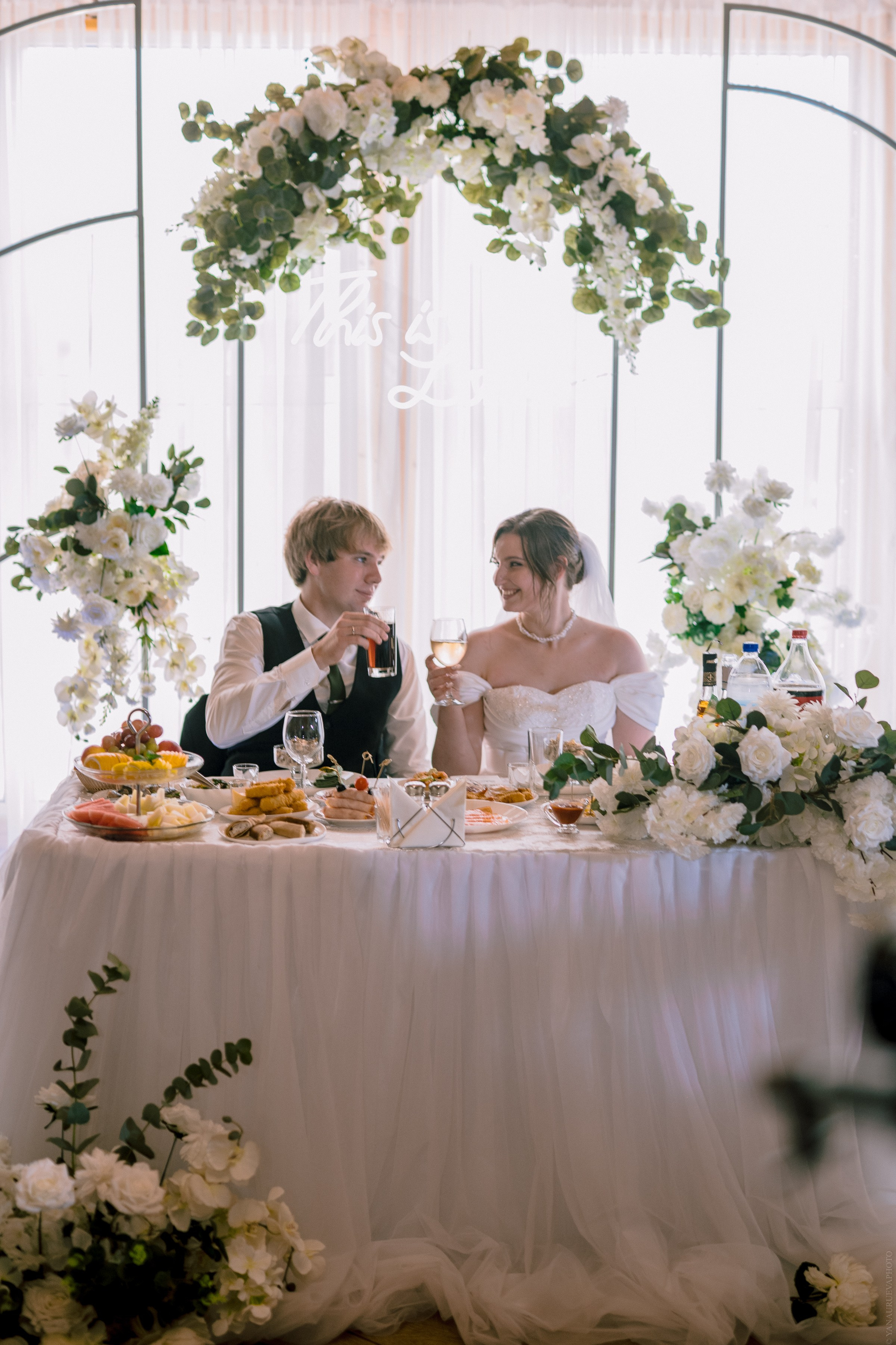 Свадебный анонс. Антон и Виктория. Свадебный и контент- фотограф в Тольятти, Самаре, Москве Яна Уруева