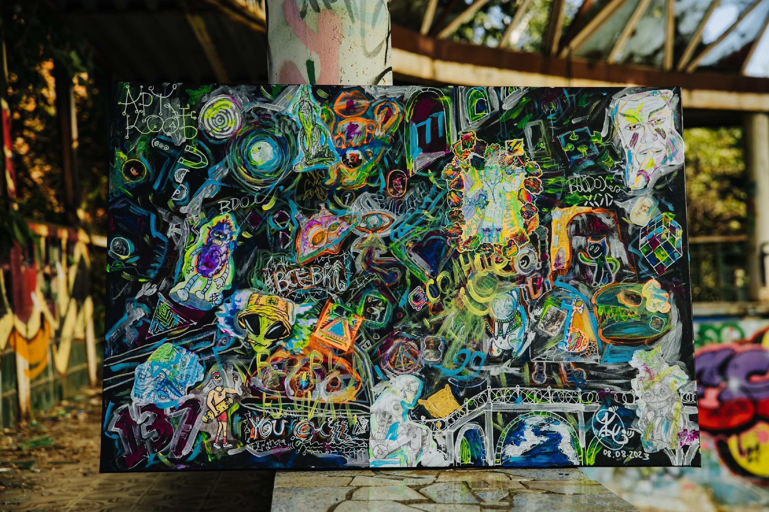 Выставка izteni, купить картину, картина в интерьер, абстракция, флуоресцент, картина с подсветкой, художник, картина в лофт, картина в ресторан, картина в бар, необычные картины, картина акрилом, картина подарок, оригинальный подарок, оригинальная картина, дизайн интерьера картина, izteni, современная живопись, музей картина, подарок на день рождения, подарок на новый год, сюрреализм, смешанная техника, экспериментальная живопись, картина с подсветкой, ультрафиолет картина, современное искусство  