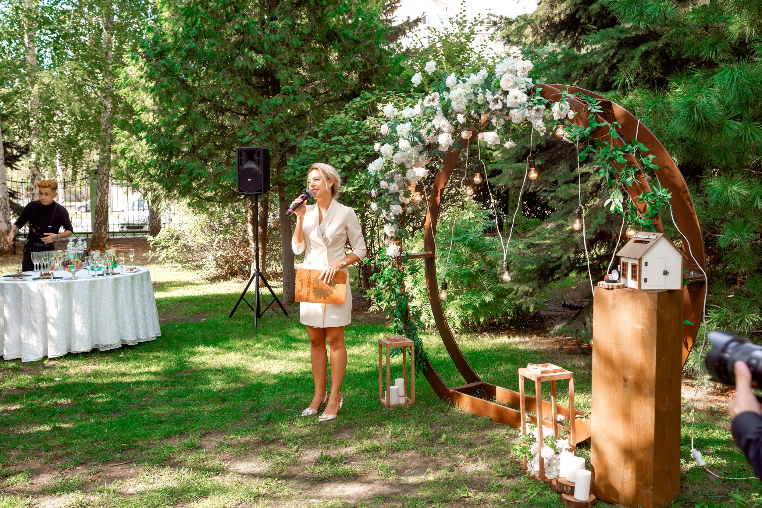 Свадебный банкет молодожен. Выездная регистрация свадьбы. Свадьба Тольятти. Ресторан Маленький Париж. Свадебный фотограф Тольятти. Фотограф в Тольятти Андрей Медведев