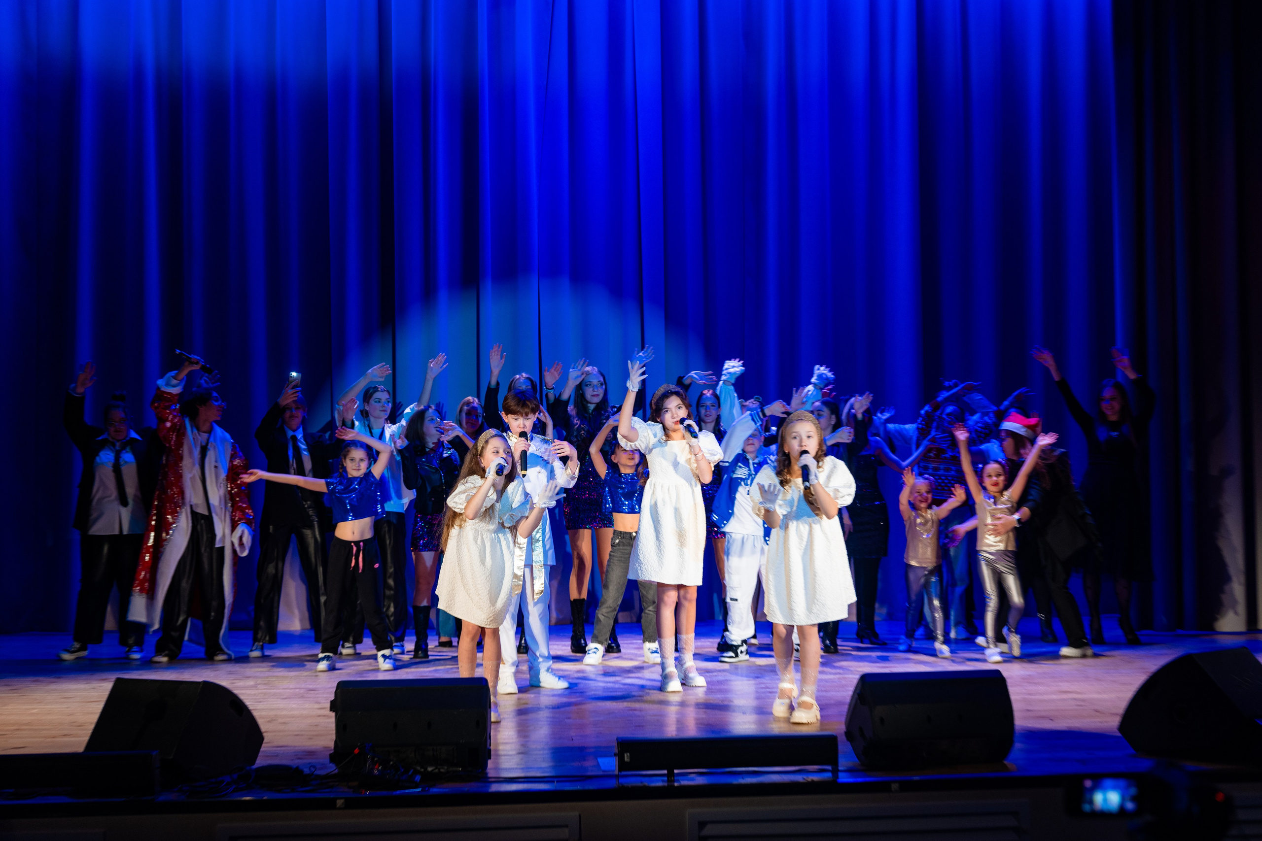 Концерт ДК Буривестник. Фотограф Никита Комаров