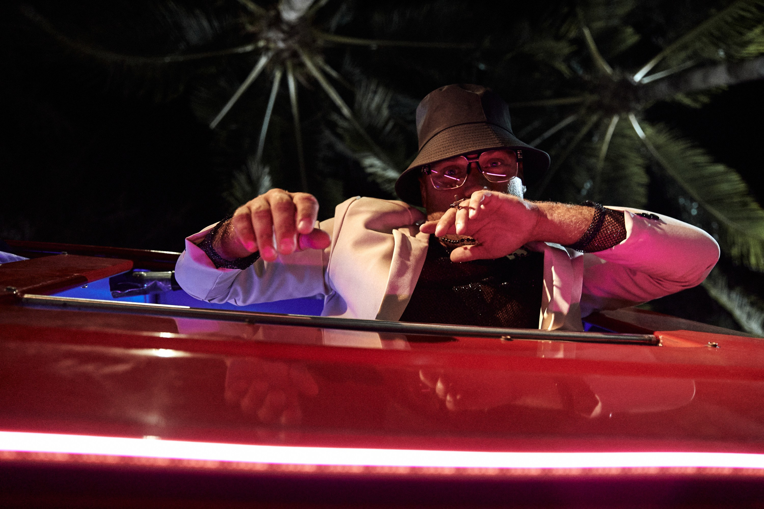 Коммерческая и студийная фотосъёмка в Екатеринбурге | Портретные и творческие съемки. Дмитрий Мазуркевич: Профессиональный Репортажный Фотограф