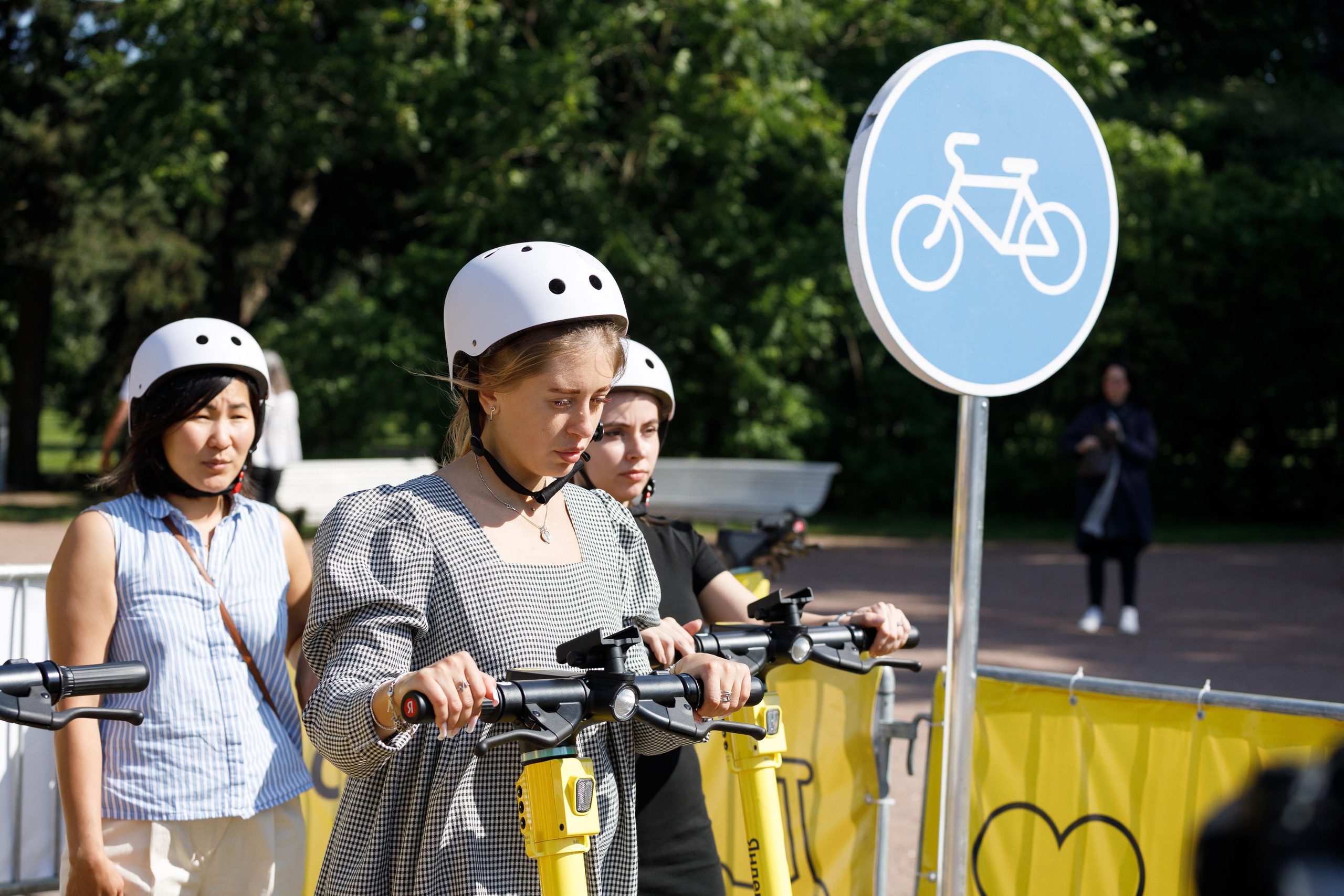 Яндекс Самокат. Свадебный и репортажный фотограф в Санкт-Петербурге Николай Голованов