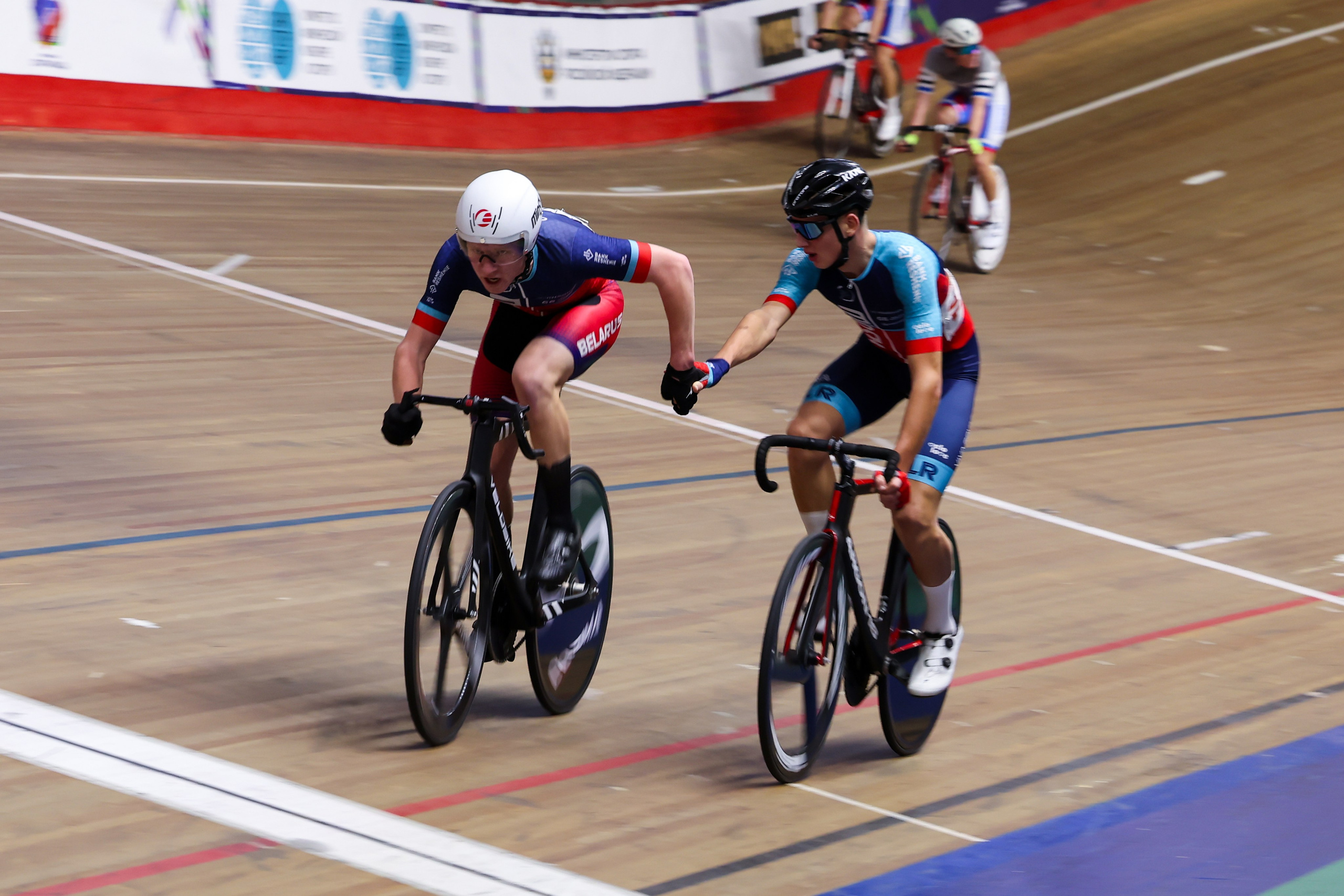 Кубок России велотрек гонка Мэдисон 21.01.2025. Спортивный и репортажный фотограф Антон Тереханов