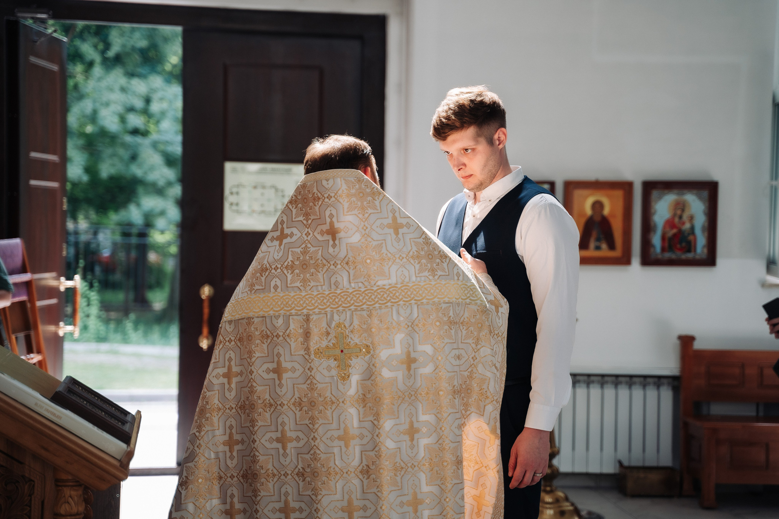 Венчание в Церкови Ермогена Патриарха Всероссийского в Южном Тушино. Свадебный и семейный фотограф в Москве и МО Геннадий Туманцев