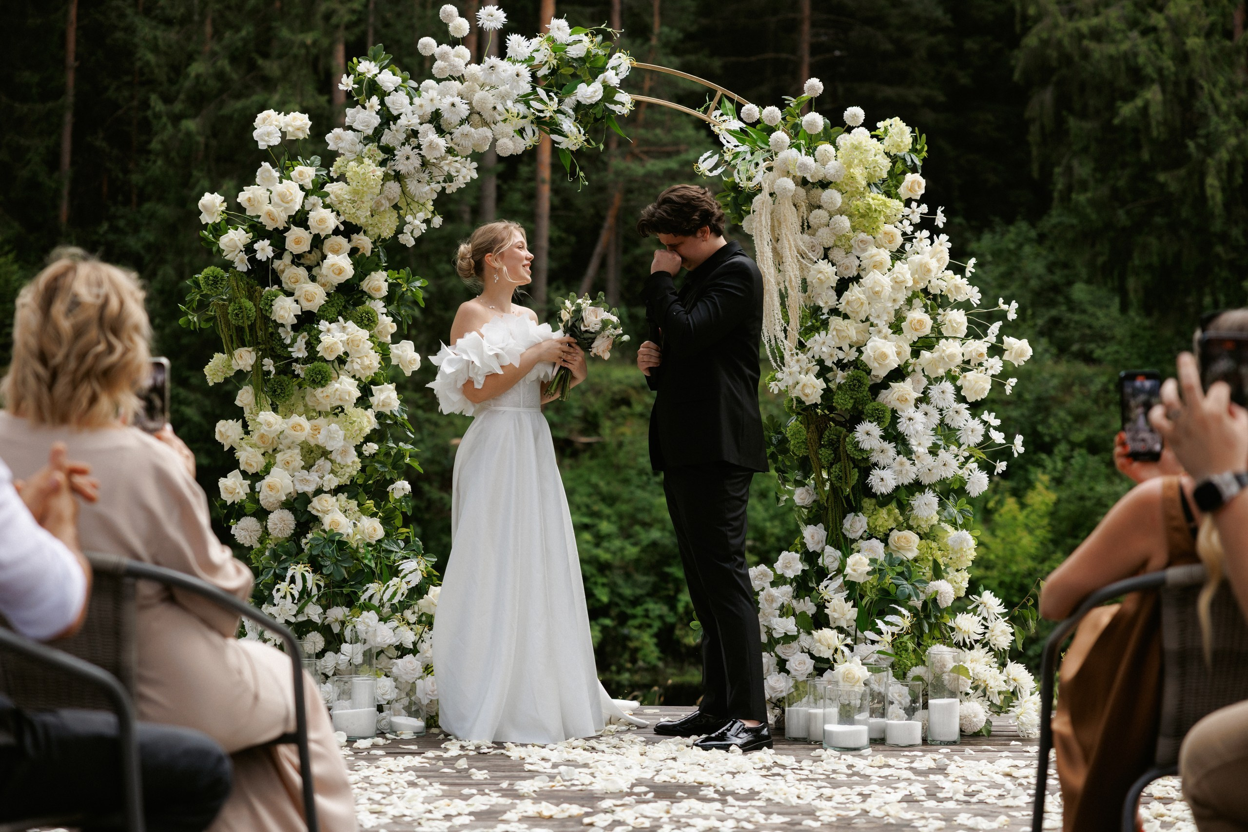 Свадьба под шёпот деревьев. Свадебный и семейный фотограф в Твери, Москве, Санкт-Петербурге