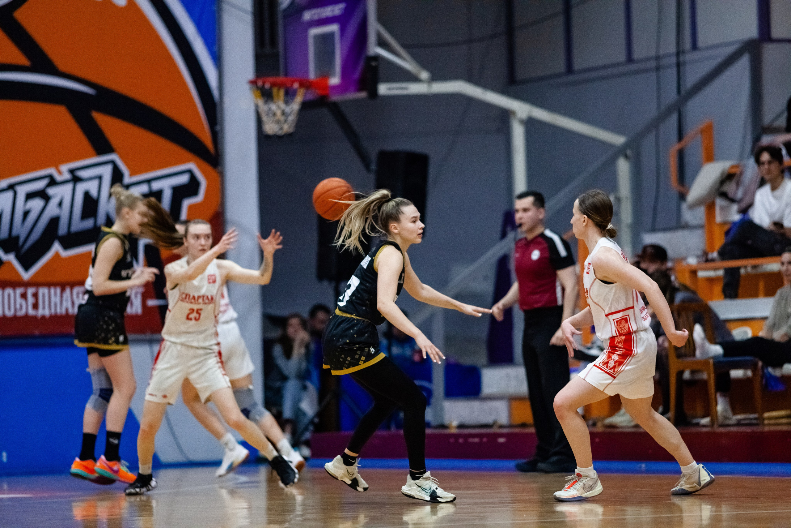 Спартак — ЧГУ-Атланта. Фотография