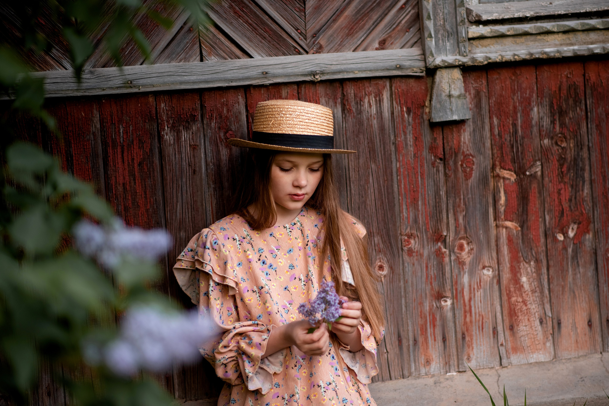 Александра. Фотосессия в цветущей сирени. Семейный и детский фотограф в Туле Светлана Воронкова
