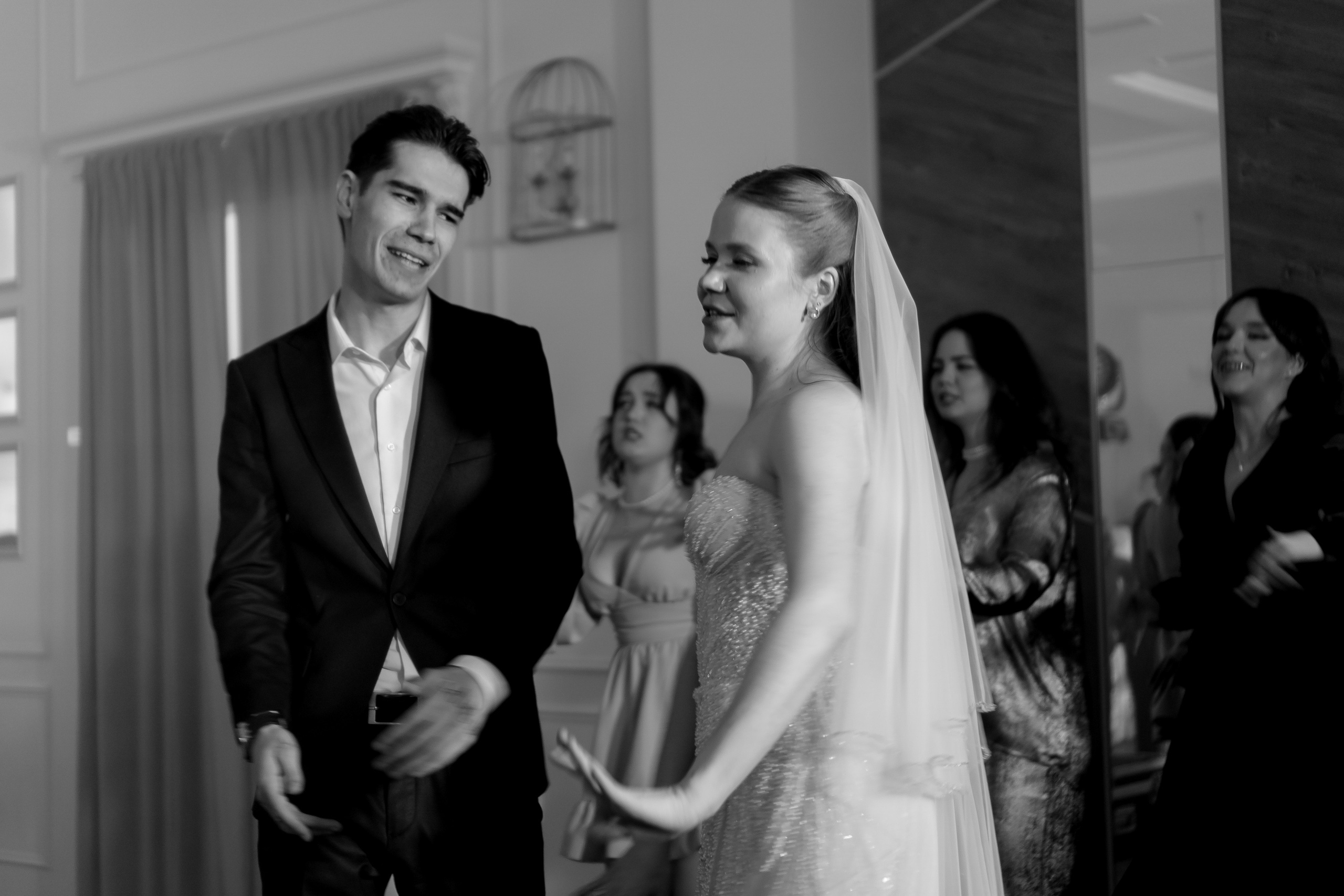 СВАДЕБНАЯ СЬЕМКА СБОРОВ В ОТЕЛЕ И ВЫЕЗД НА ЦЕРЕМОНИЮ (СНЯТО В СИБИРЕ В НИЖНЕВАРТОВСКЕ). Профессиональный фотограф, Санкт-Петербург — Виктория Богомолова