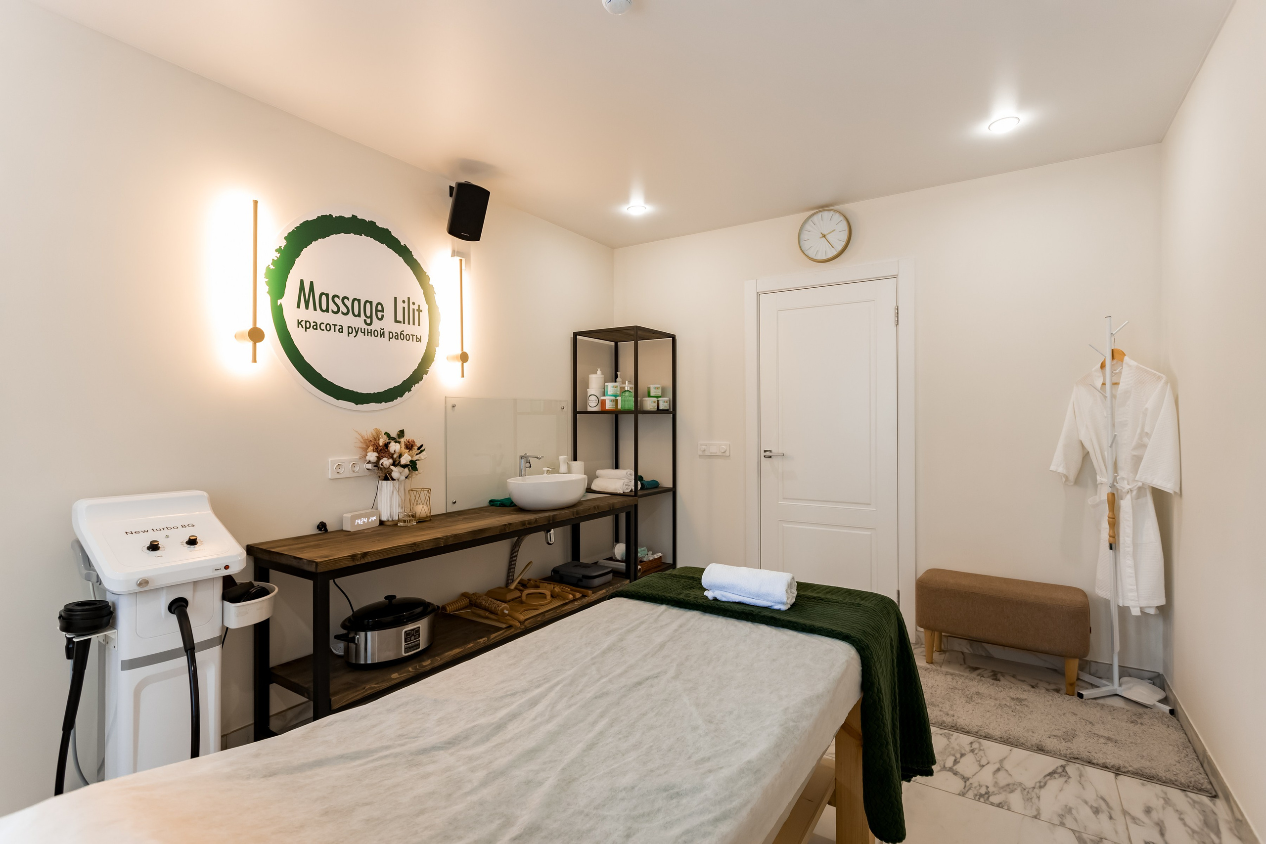 Интерьерная фотосессия для массажного салона Massage_Lilit. Интерьеры, Контент, Портреты | Фотограф в Москве Дани Терно