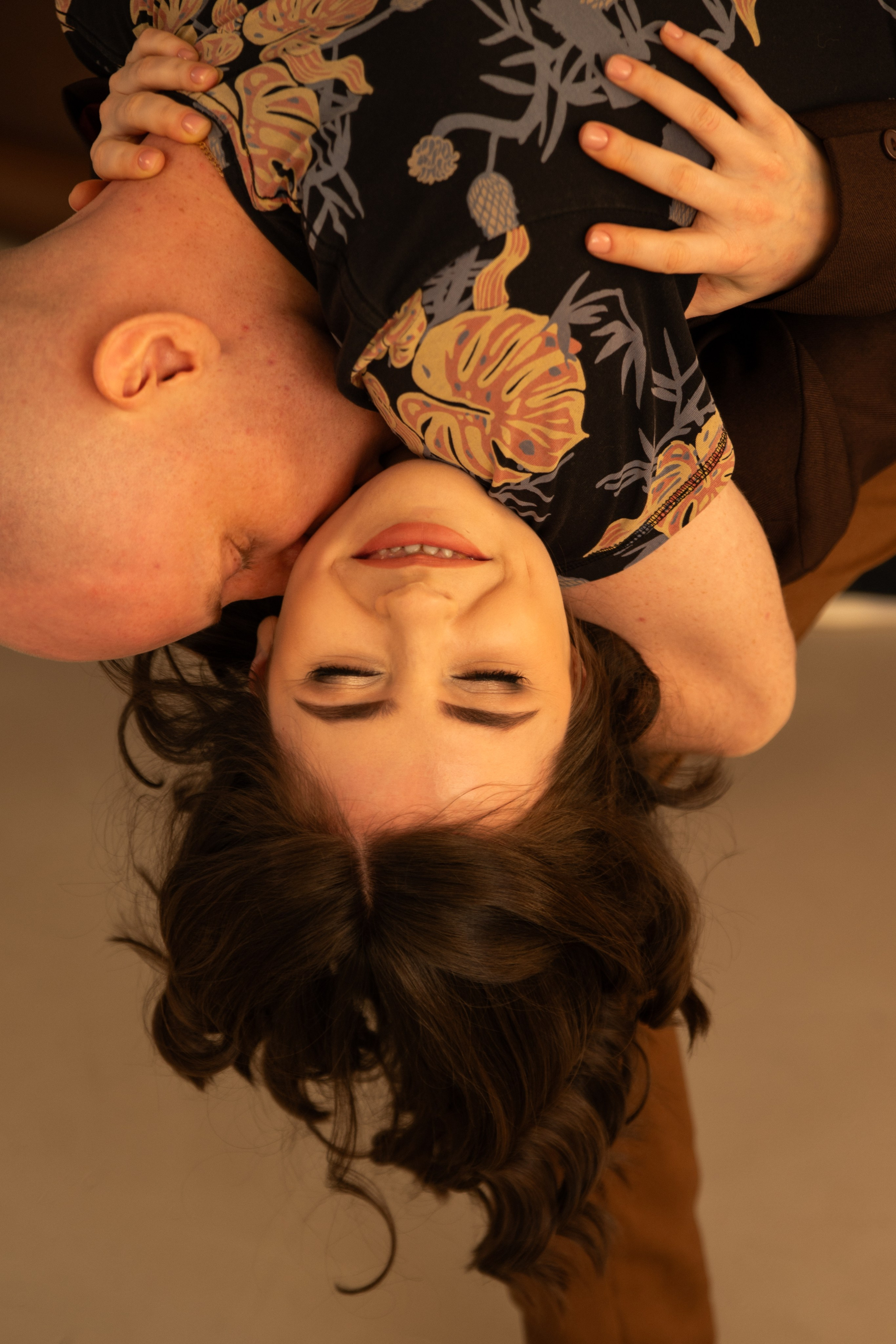 Я Ольга Казанцева, фотографирую снимаю ваши киноистории и печатаю фото и цифровые портреты на холсте