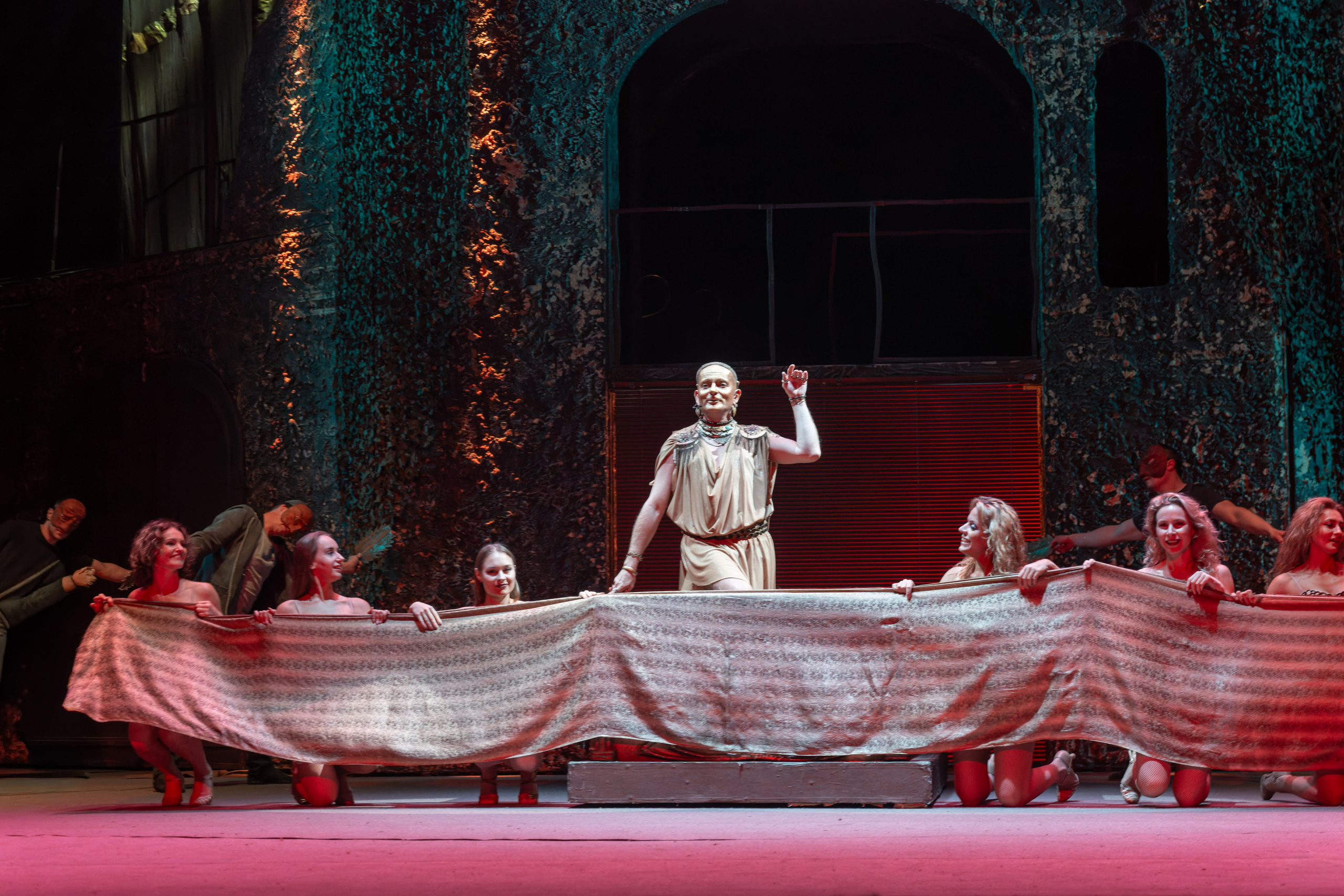 Театр Моссовета: Иисус Христос Супервезда — 35 лет на сцене. Сайт фотографа Сергея Абрамова