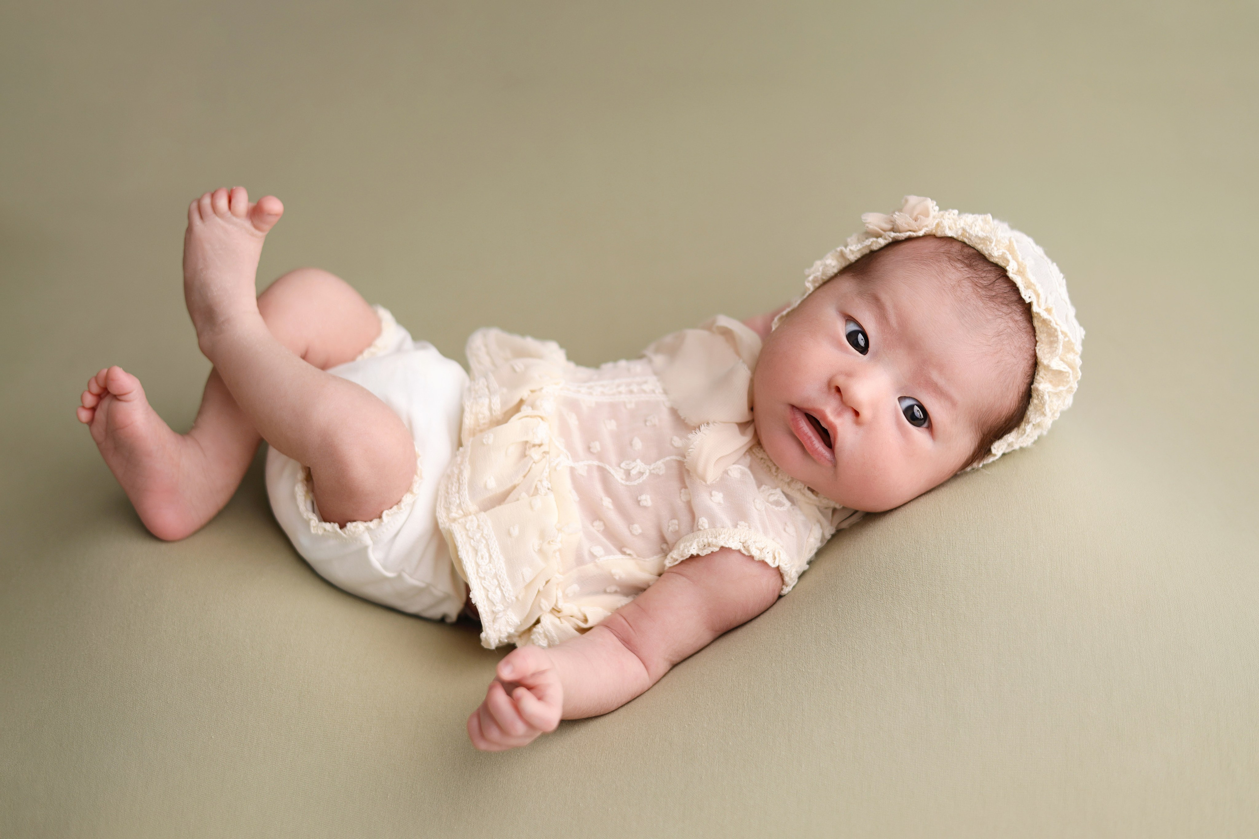 Ньюборн съемка Элины, творческий пакет. Фотограф новорожденных Москва. Ньюборн фотограф Москва