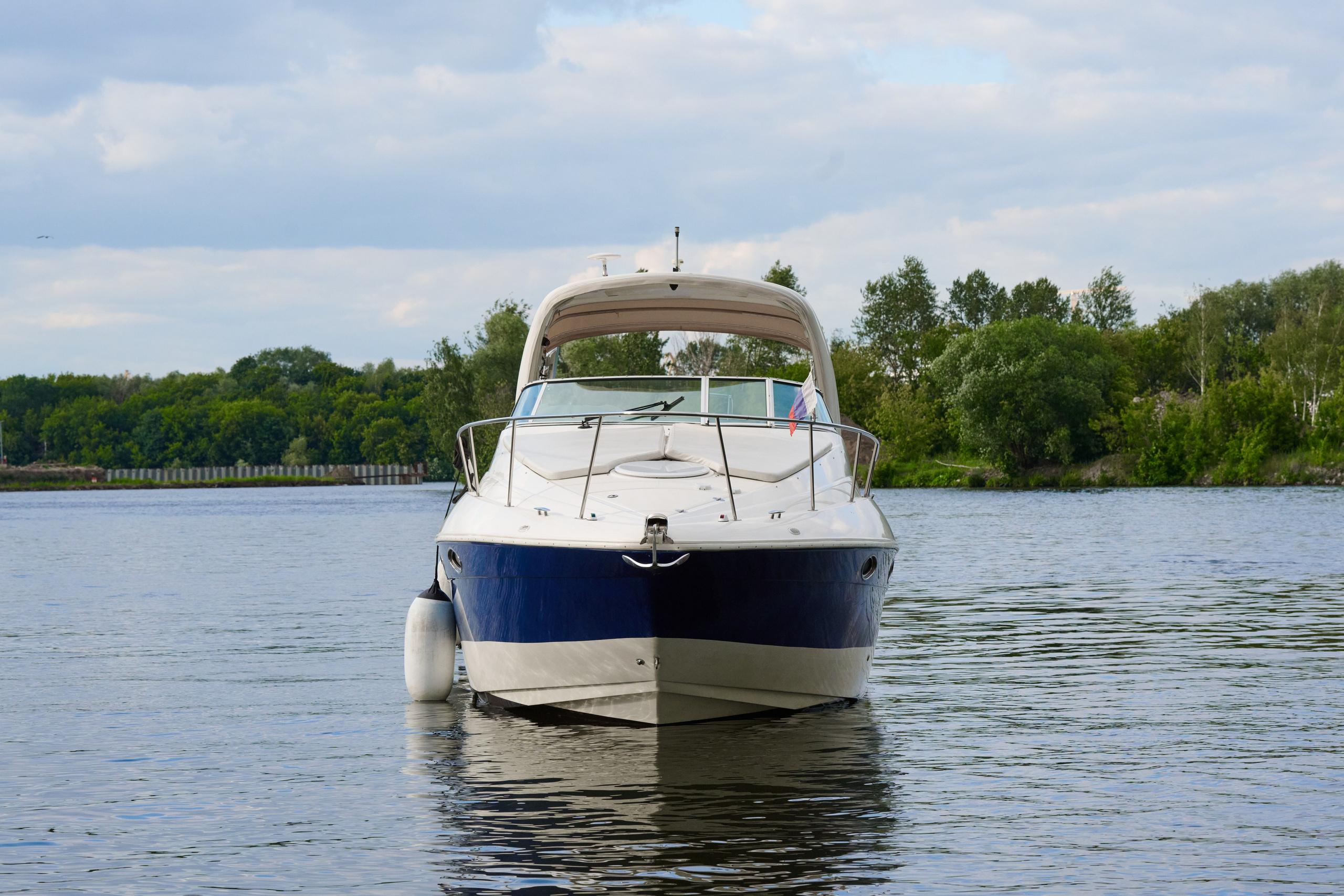 Яхта. Автомобильный и интерьерный фотограф в Минске Александр Тагаев