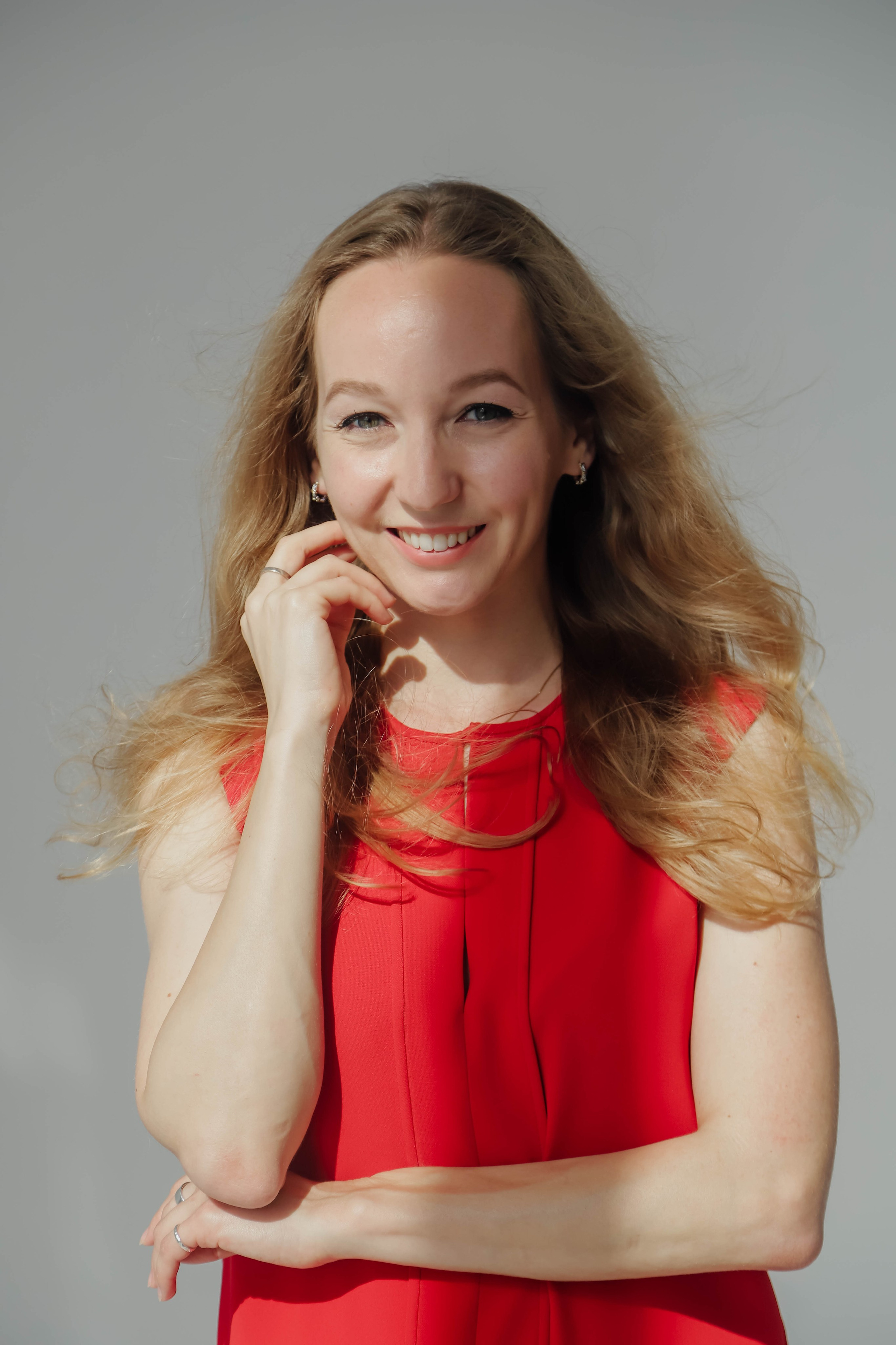 Деловая студийная фотосессия для Алины. Свадебный, семейный, детский фотограф в Сочи Виолетта Александрова