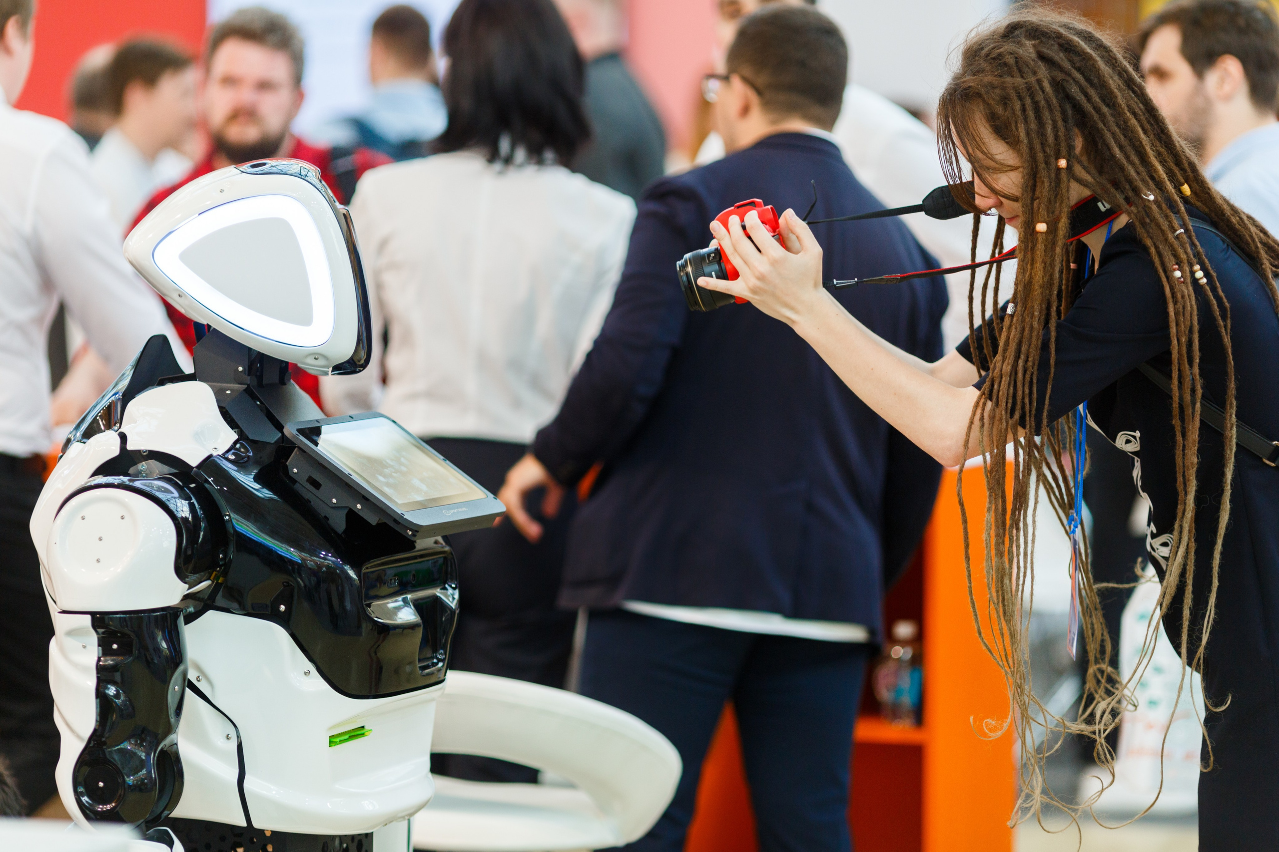 Обзор работы стенда Курьер-сервис. Репортажный фотограф Борис Геер