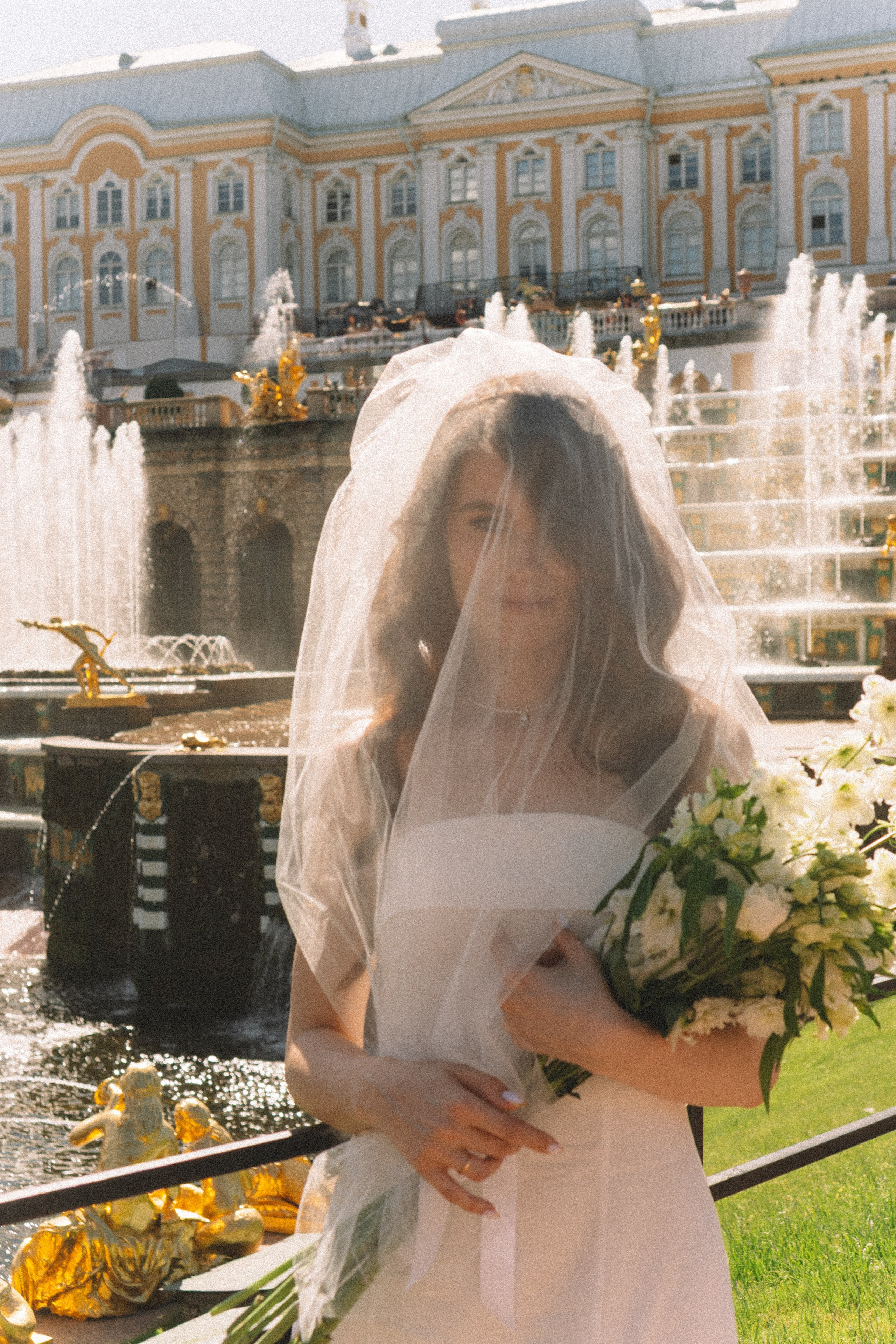 СВАДЕБНАЯ СЬЕМКА В ПЕТЕРГОФЕ И СЬЕМКА РЕПОРТАЖА В ЗАГСЕ ПЕТЕРГОФА. Профессиональный фотограф, Санкт-Петербург — Виктория Богомолова