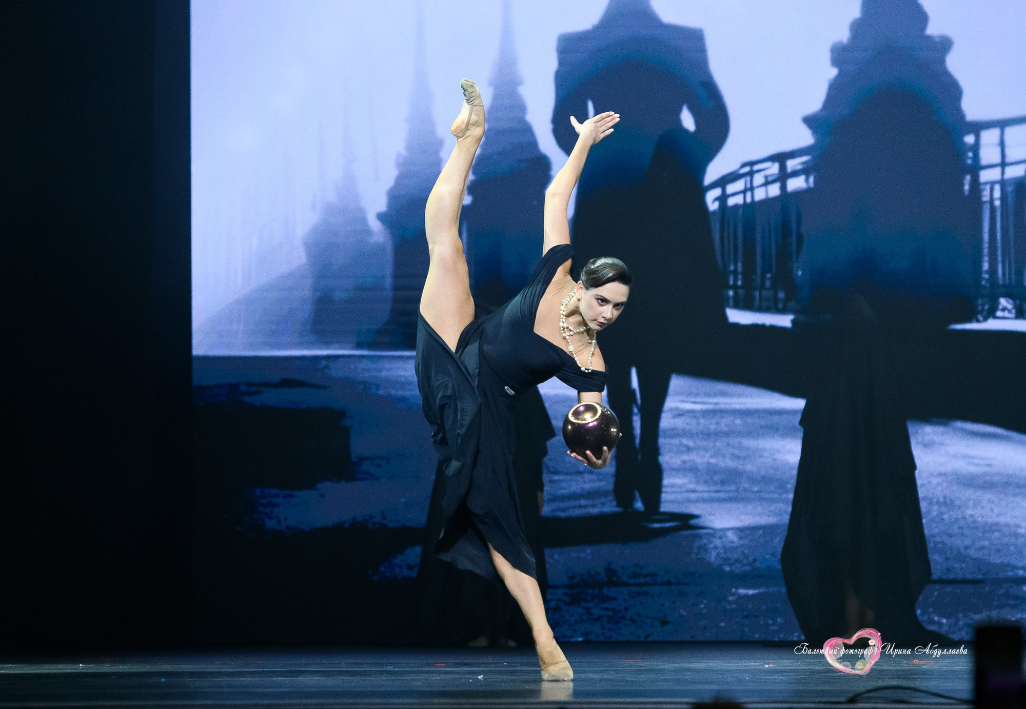 Пластический спектакль «Наваждение» Проект Ирины Виннер 2025-06-12