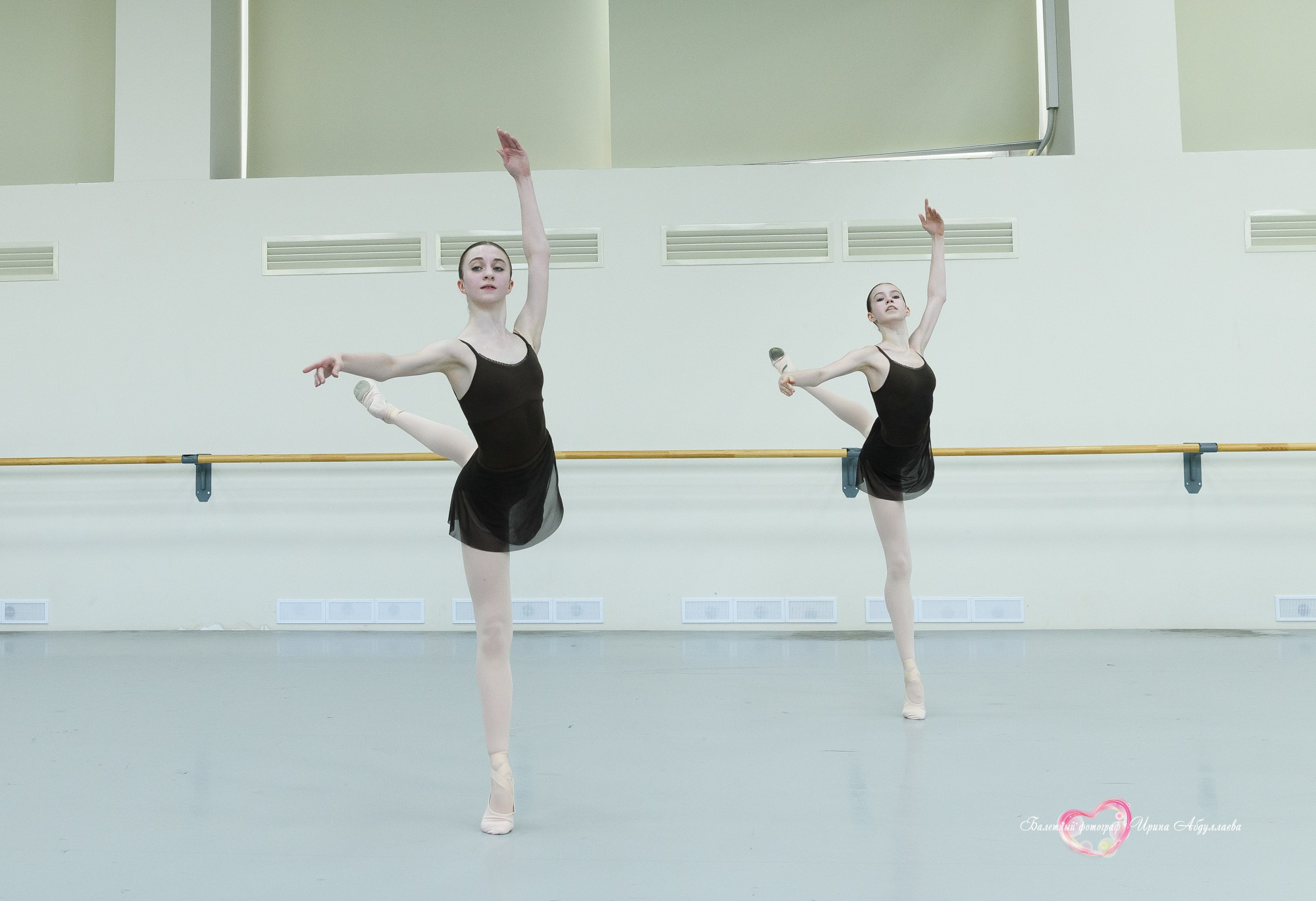 Госэкзамен выпускников МГХУ им. Лавровского — Девочки — 2025 г