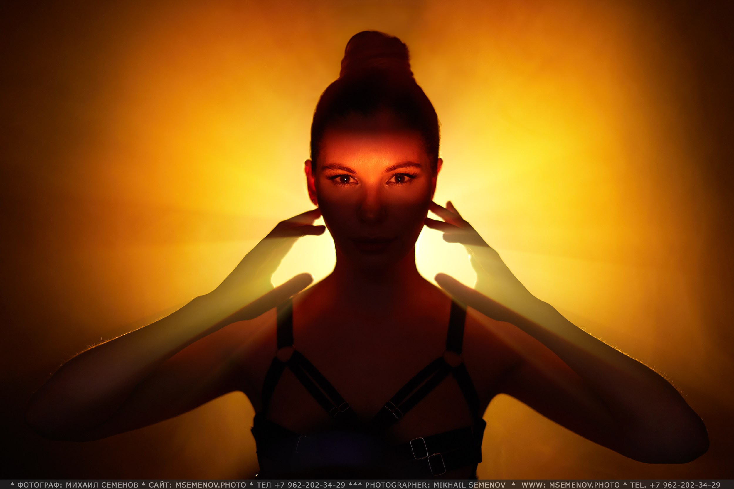 Portrait photo session. Photographer for business Mikhail Semenov. Aqua photo studio, photo school