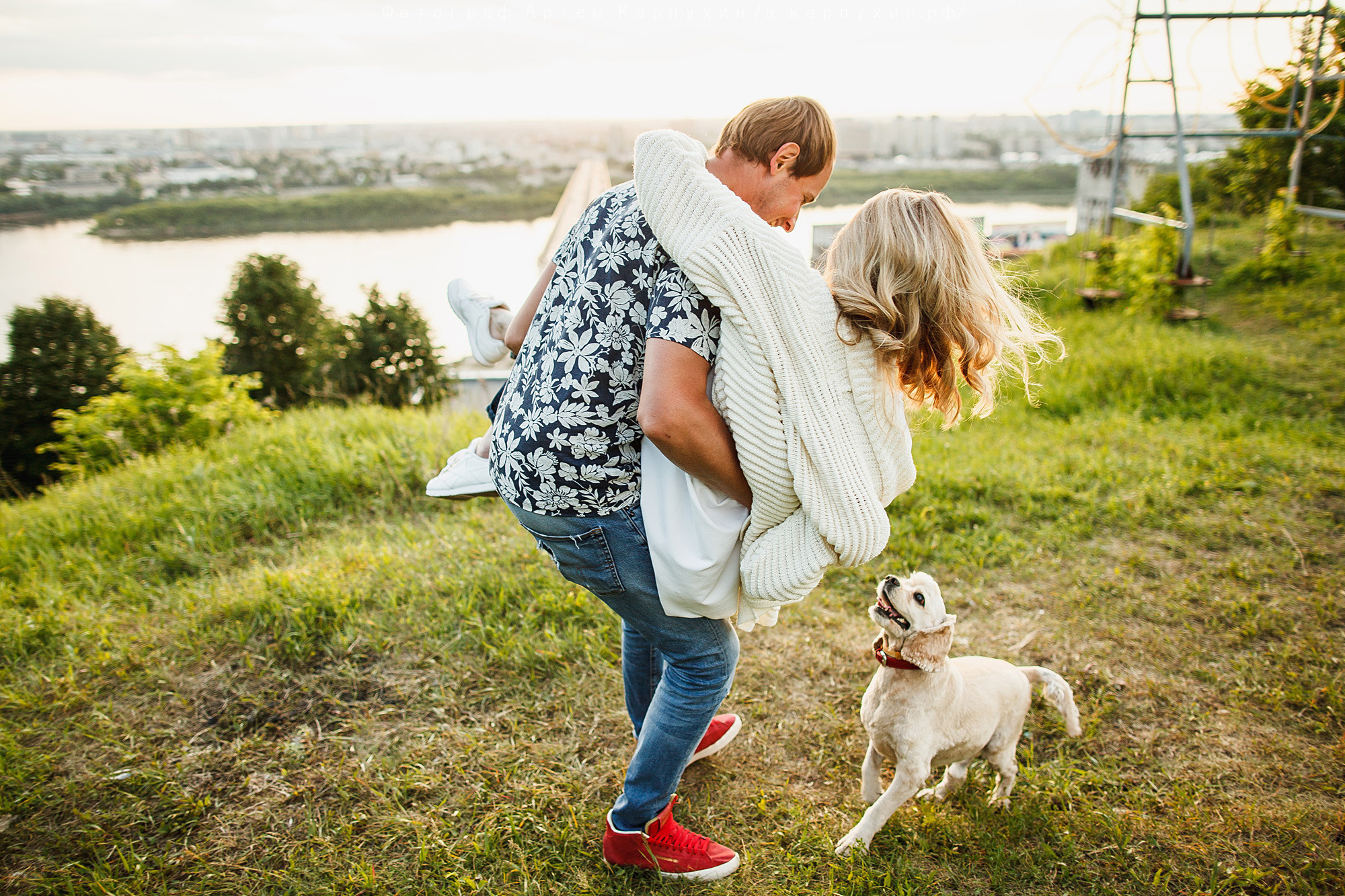 Город, собака, любовь. Прогулка Димы, Кати и Гранта. Фотограф городских и семейных событий Артем Карпухин