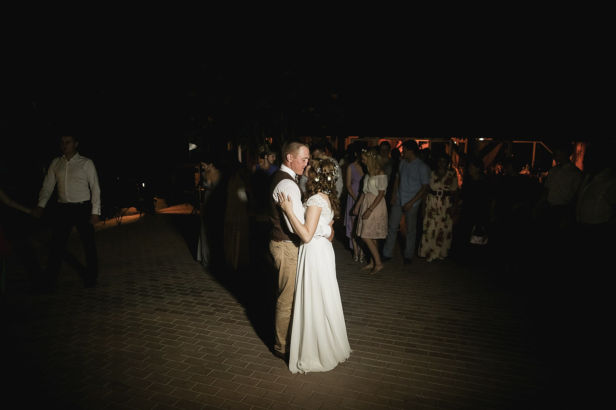 Саша и Галя. Свадьба на ферме. Фотограф городских и семейных событий Артем Карпухин