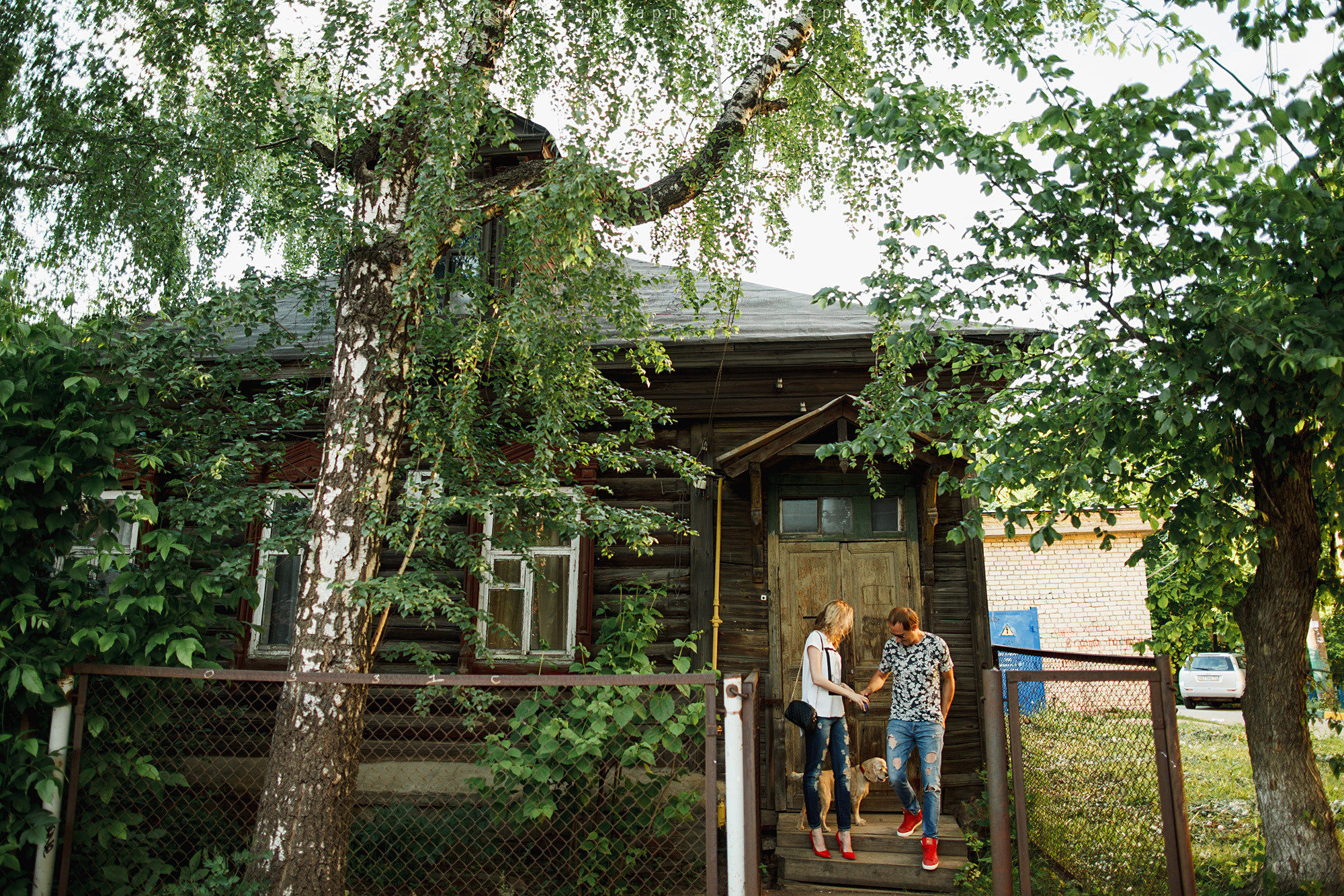 Город, собака, любовь. Прогулка Димы, Кати и Гранта. Фотограф городских и семейных событий Артем Карпухин