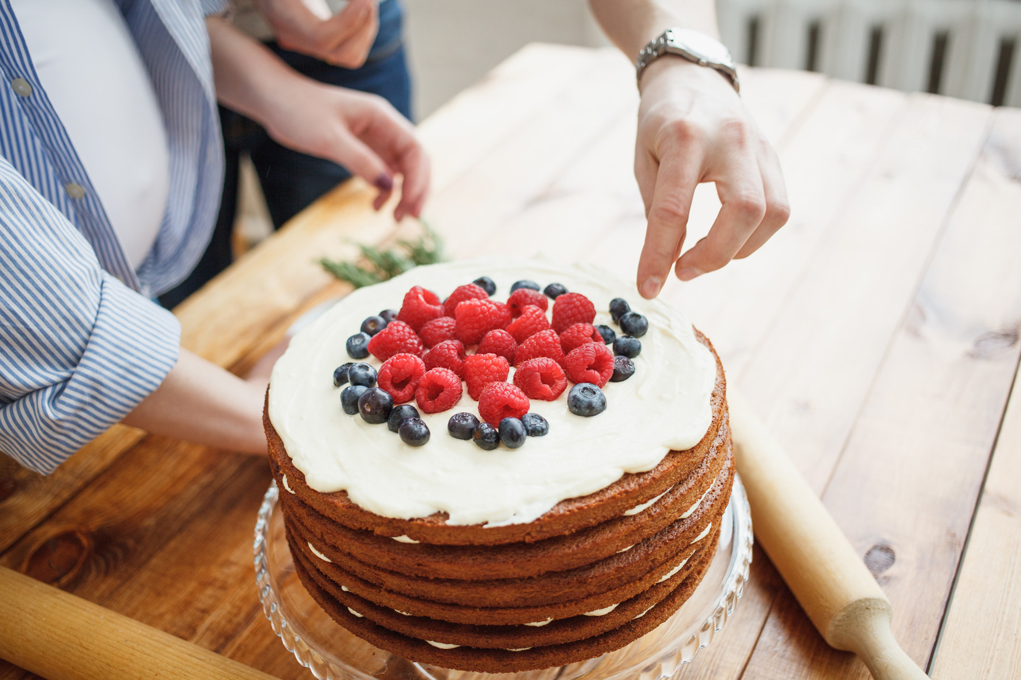 Катин торт. Катя и Лёша 2016. Беременная домашняя съемка. Фотограф городских и семейных событий Артем Карпухин