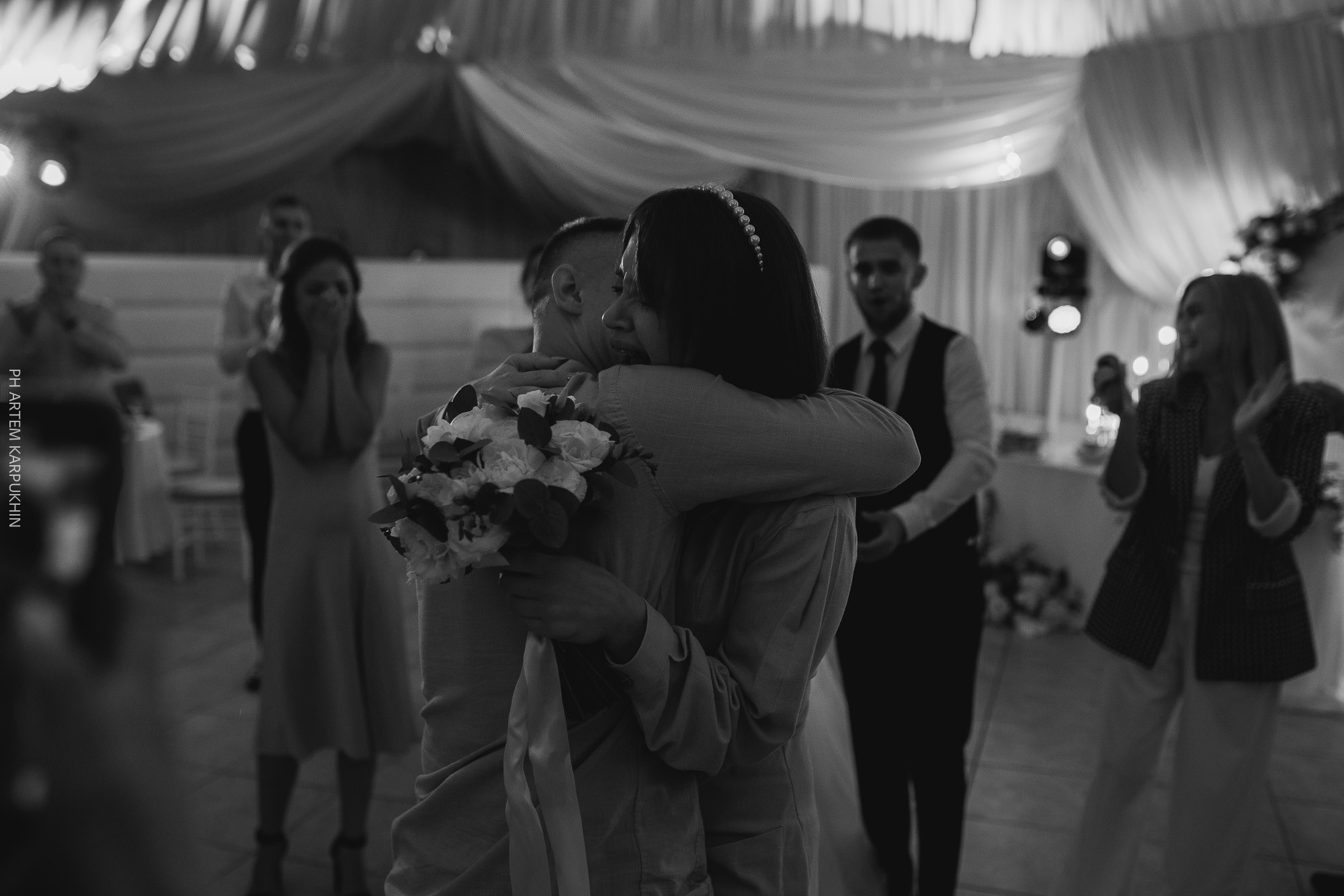 Егор и Виктория. Фотограф городских и семейных событий Артем Карпухин