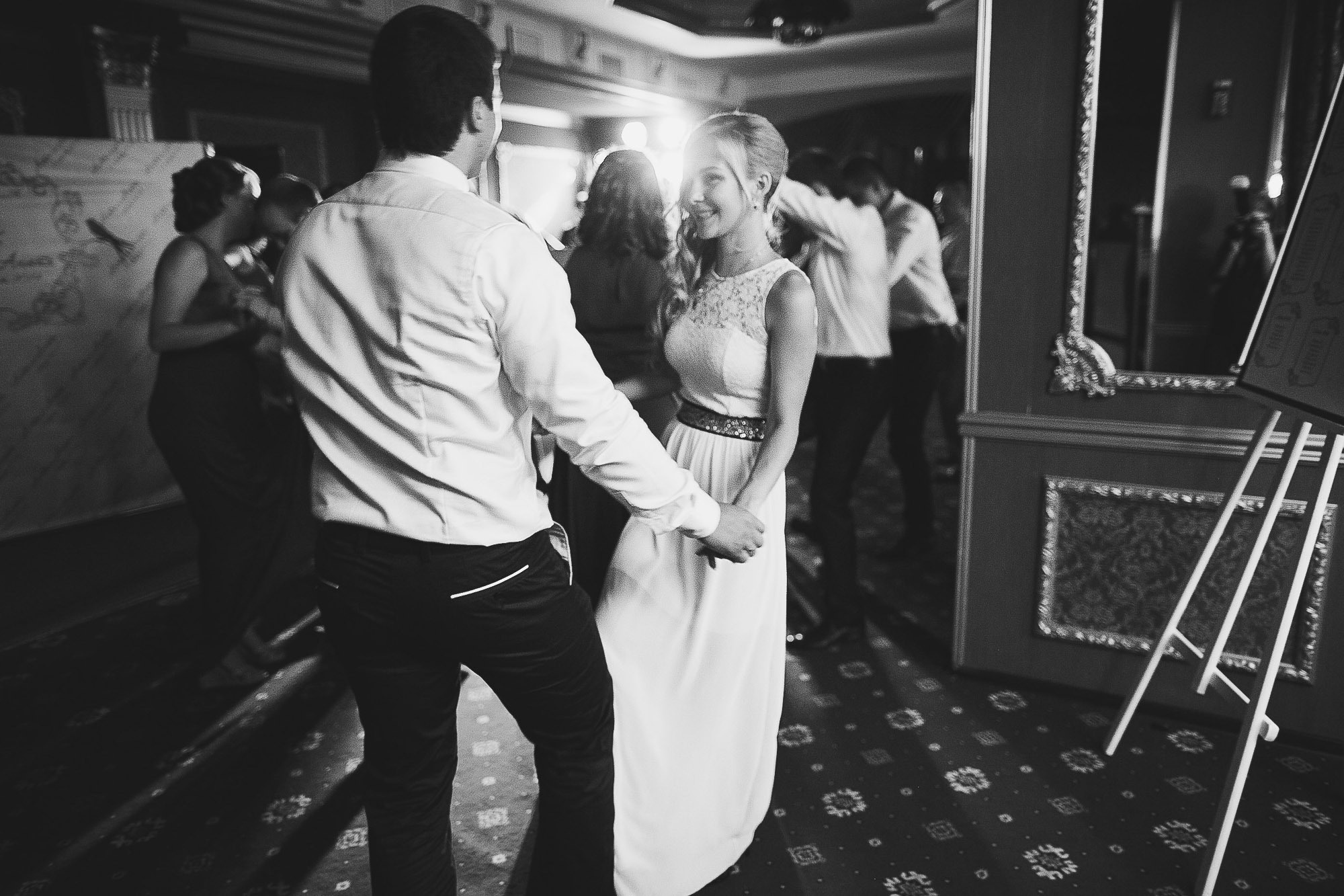 Антон и Аня. Фотограф городских и семейных событий Артем Карпухин