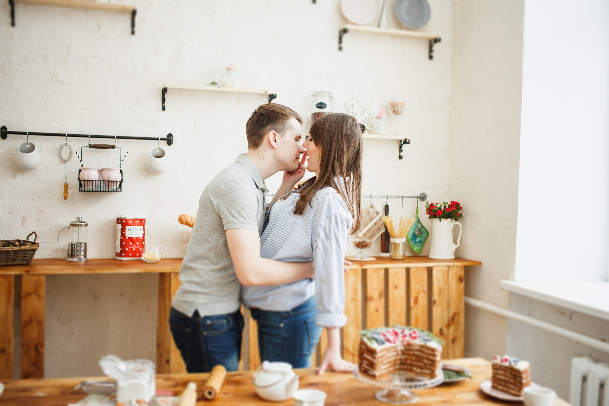 Катин торт. Катя и Лёша 2016. Беременная домашняя съемка. Фотограф городских и семейных событий Артем Карпухин