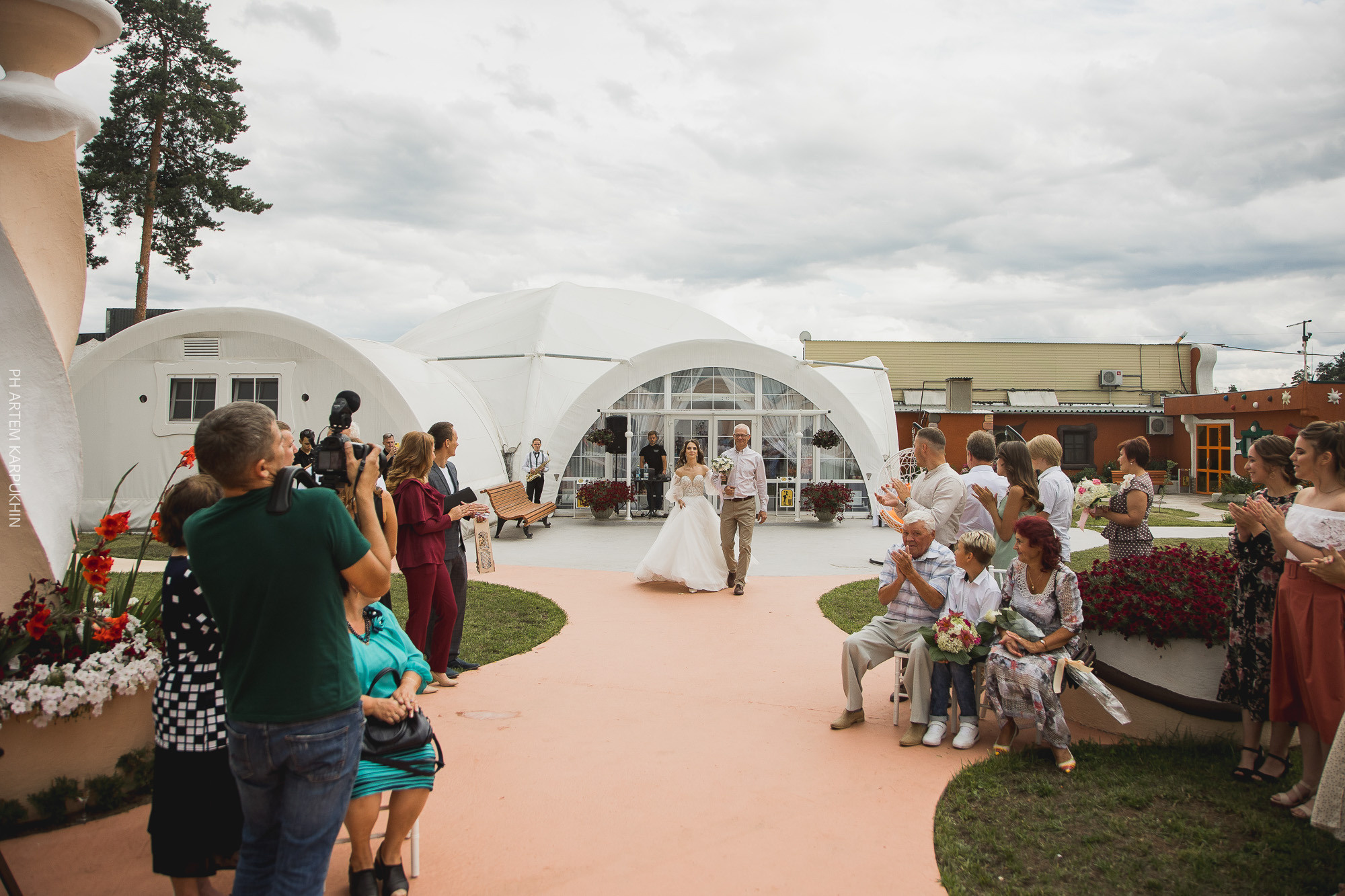 Егор и Виктория. Фотограф городских и семейных событий Артем Карпухин