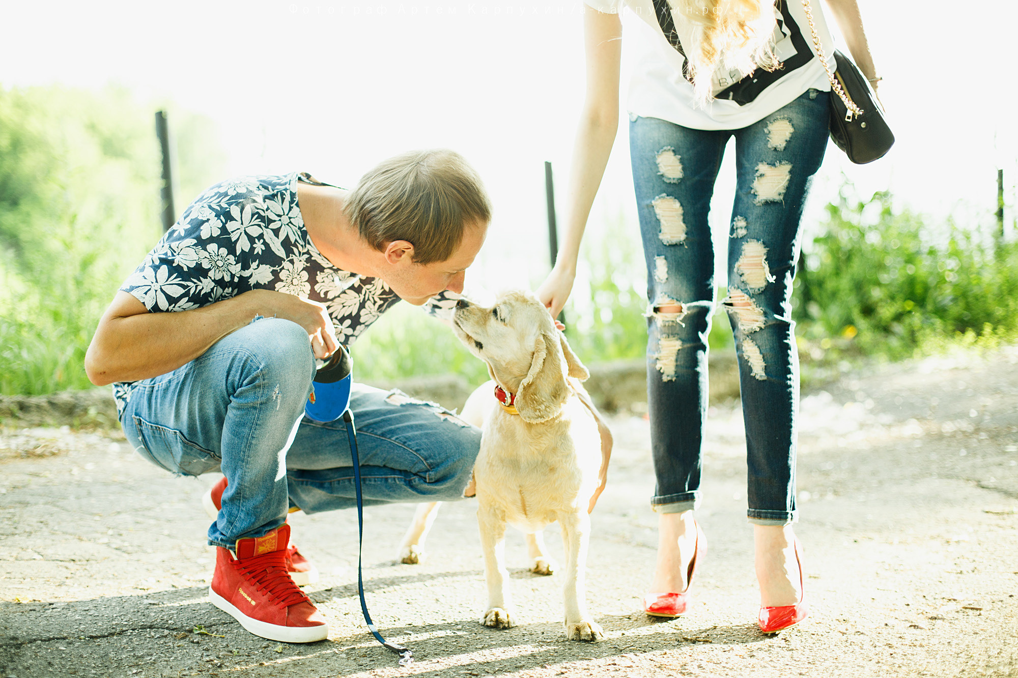 Город, собака, любовь. Прогулка Димы, Кати и Гранта. Фотограф городских и семейных событий Артем Карпухин