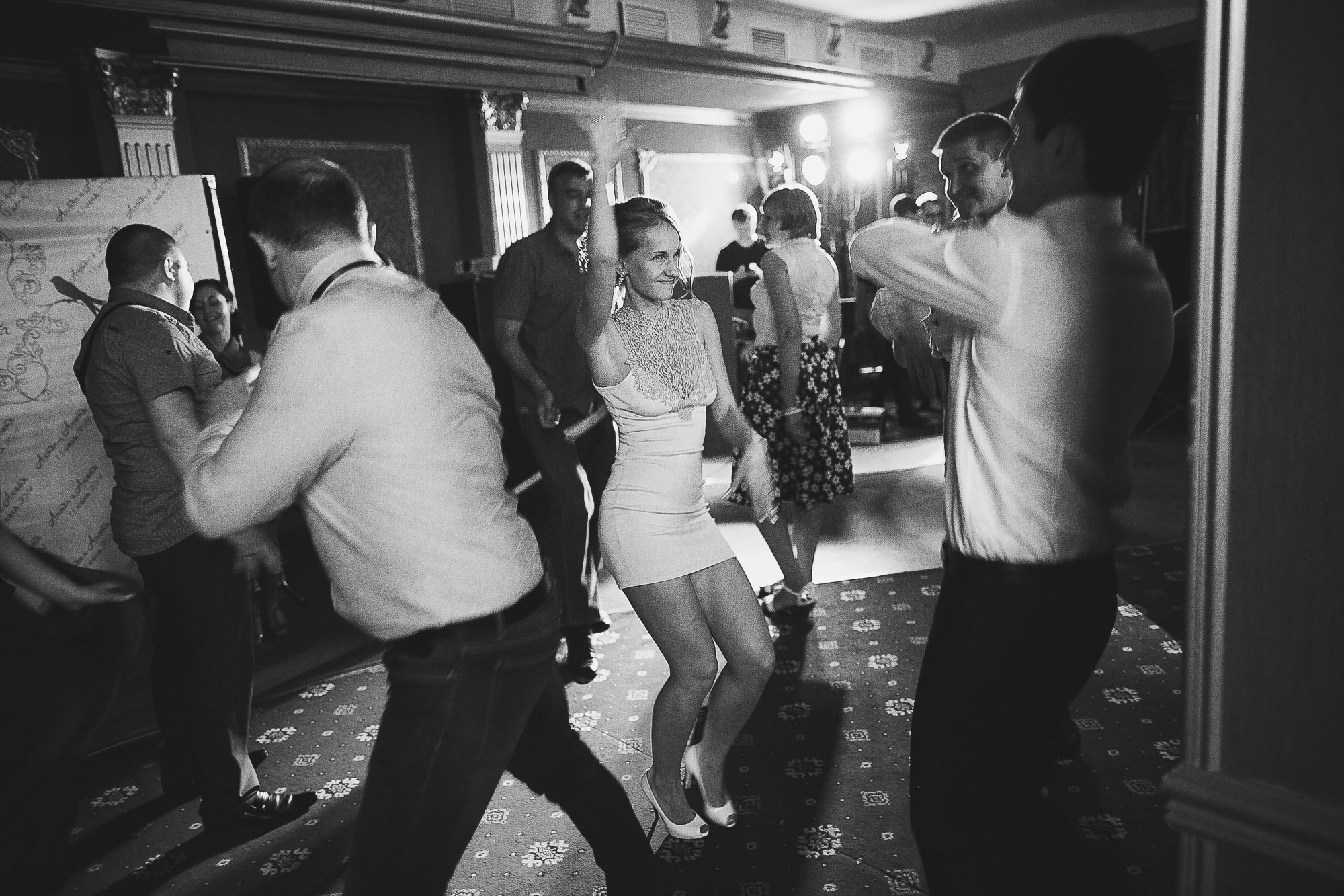 Антон и Аня. Фотограф городских и семейных событий Артем Карпухин