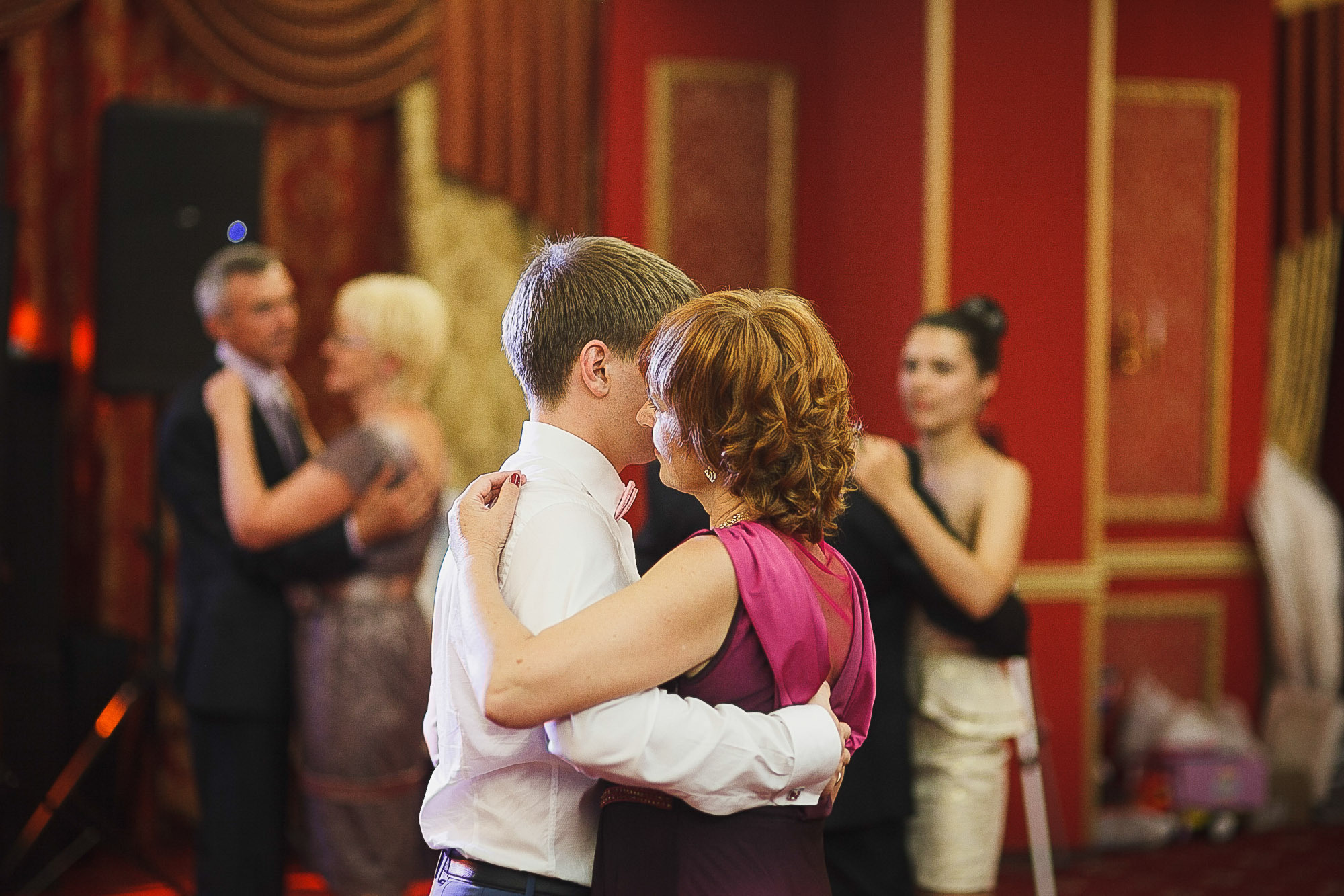 Антон и Аня. Фотограф городских и семейных событий Артем Карпухин