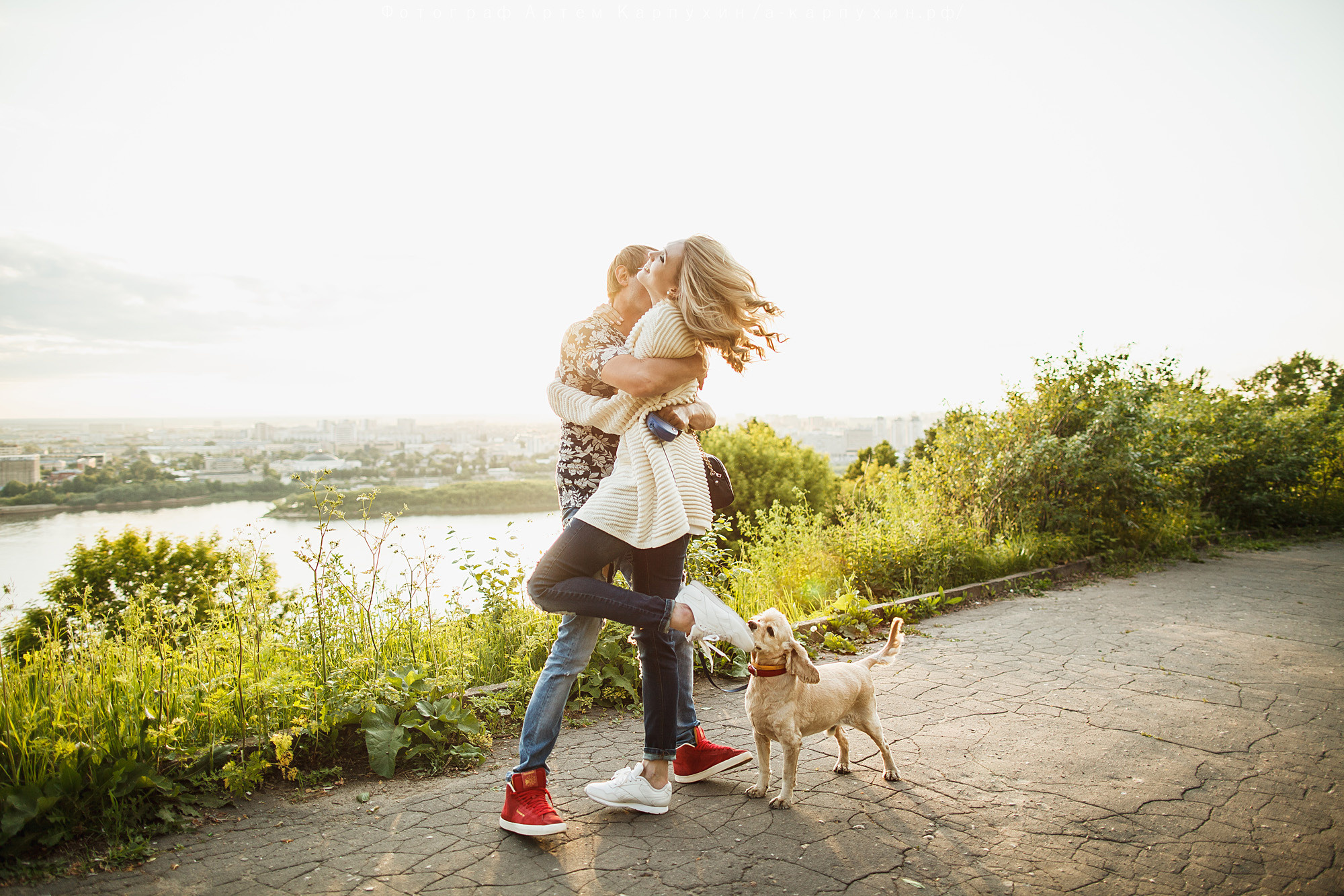 Город, собака, любовь. Прогулка Димы, Кати и Гранта. Фотограф городских и семейных событий Артем Карпухин