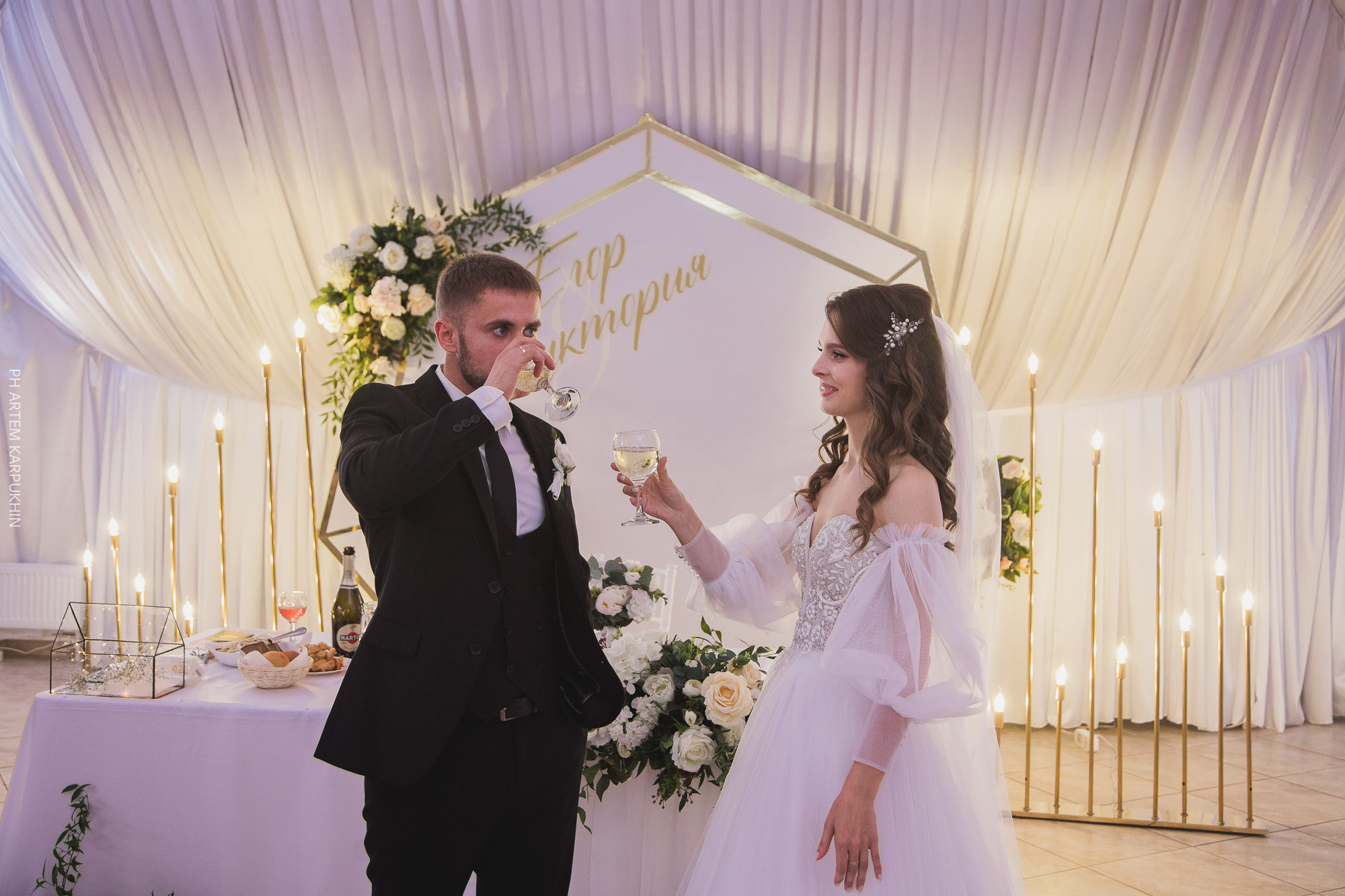 Егор и Виктория. Фотограф городских и семейных событий Артем Карпухин