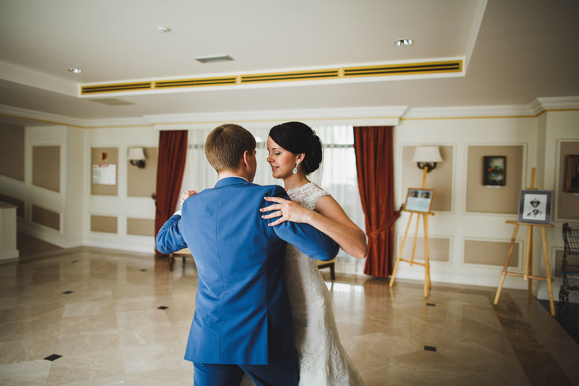 Антон и Аня. Фотограф городских и семейных событий Артем Карпухин