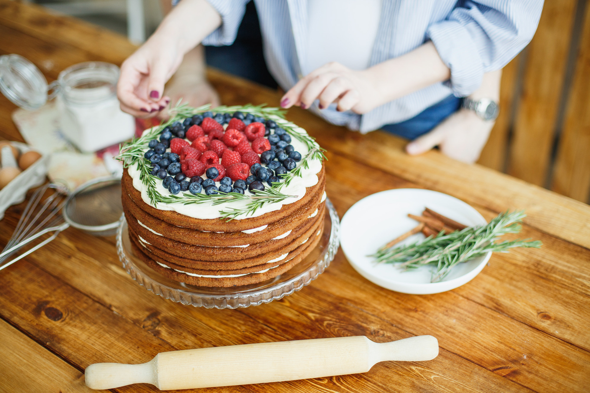 Катин торт. Катя и Лёша 2016. Беременная домашняя съемка. Фотограф городских и семейных событий Артем Карпухин