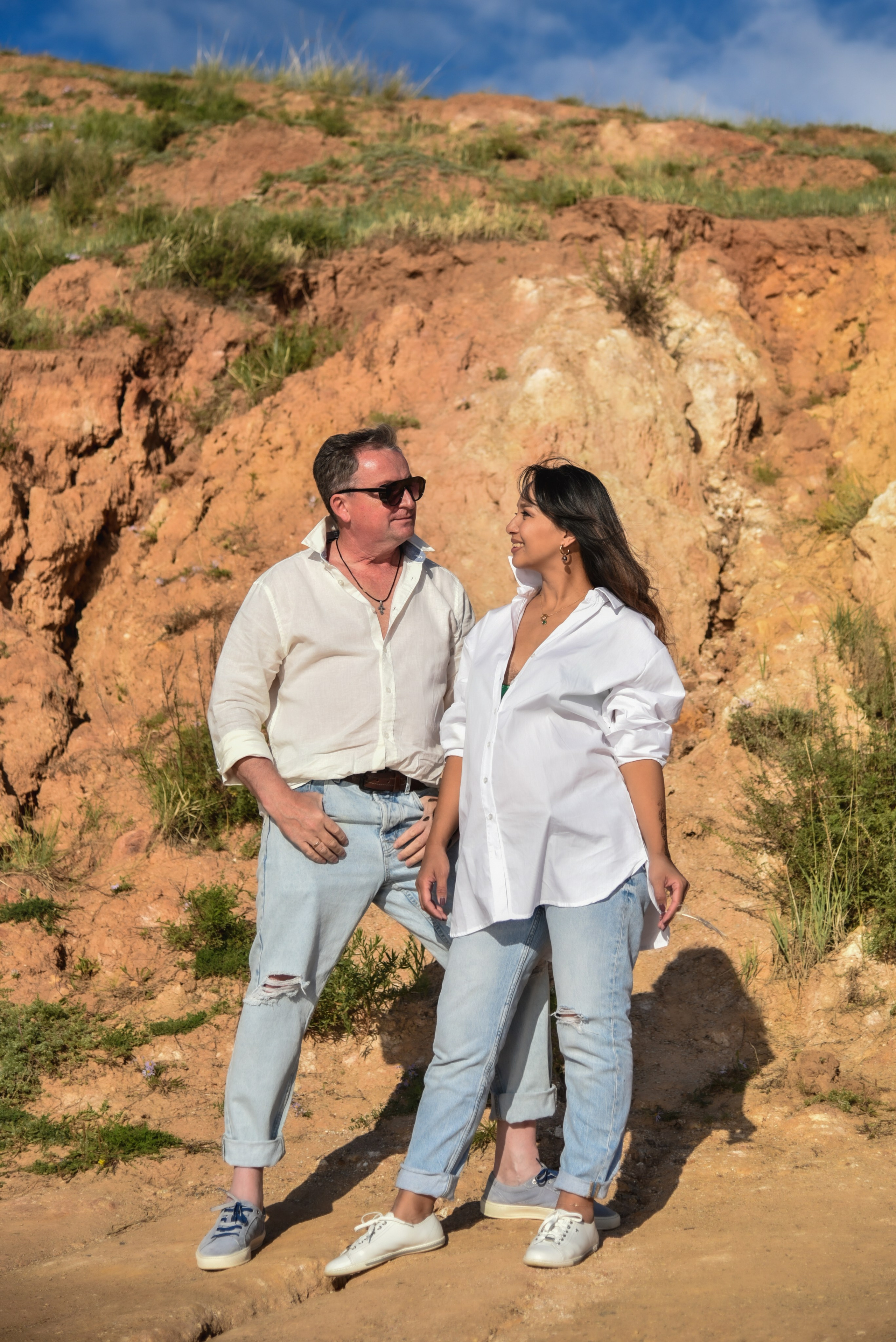 Семейная фотосессия на Ольхоне. Занимаюсь профессиональной фотографией и живу рядом с Байкалом. Работаю в разных жанрах