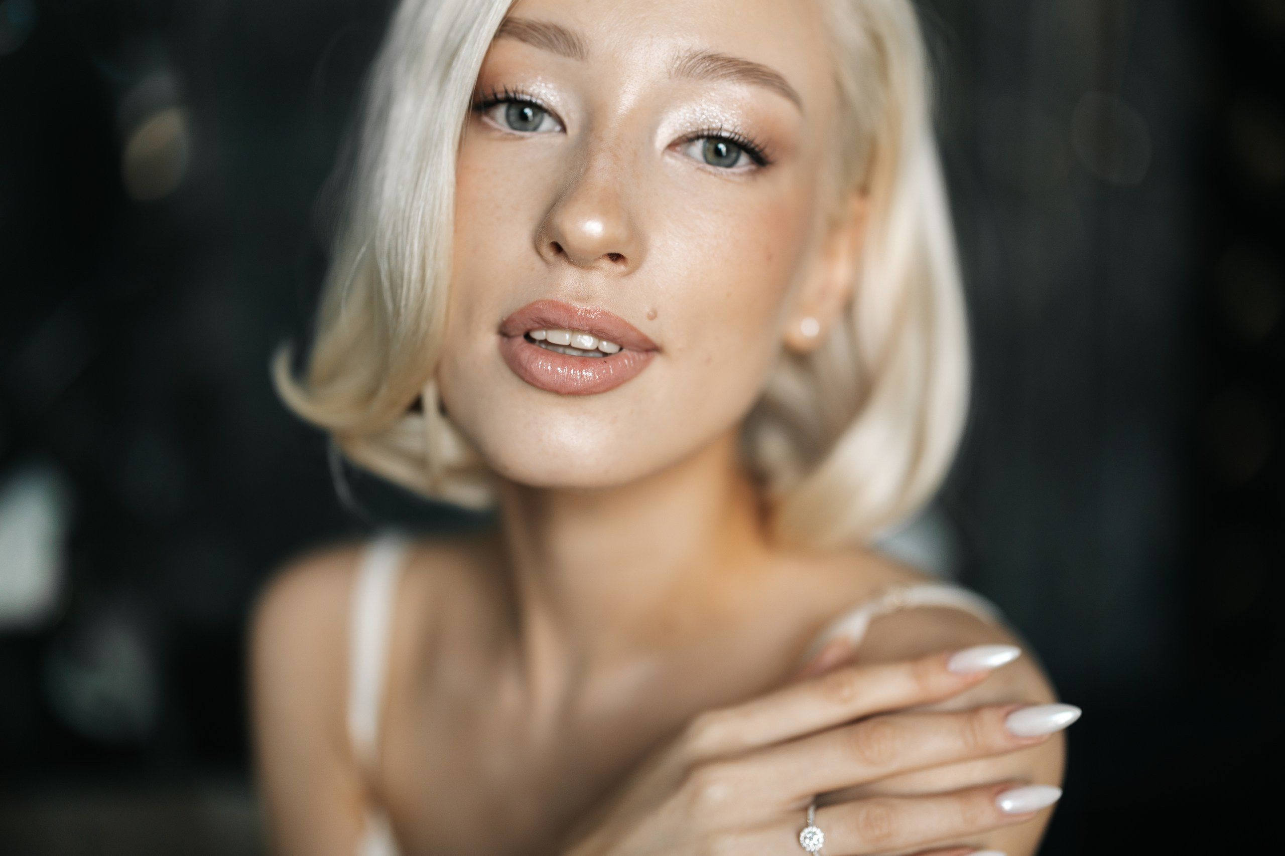 Свадебные образы. Свадебный визажист и стилист по прическам в Москве