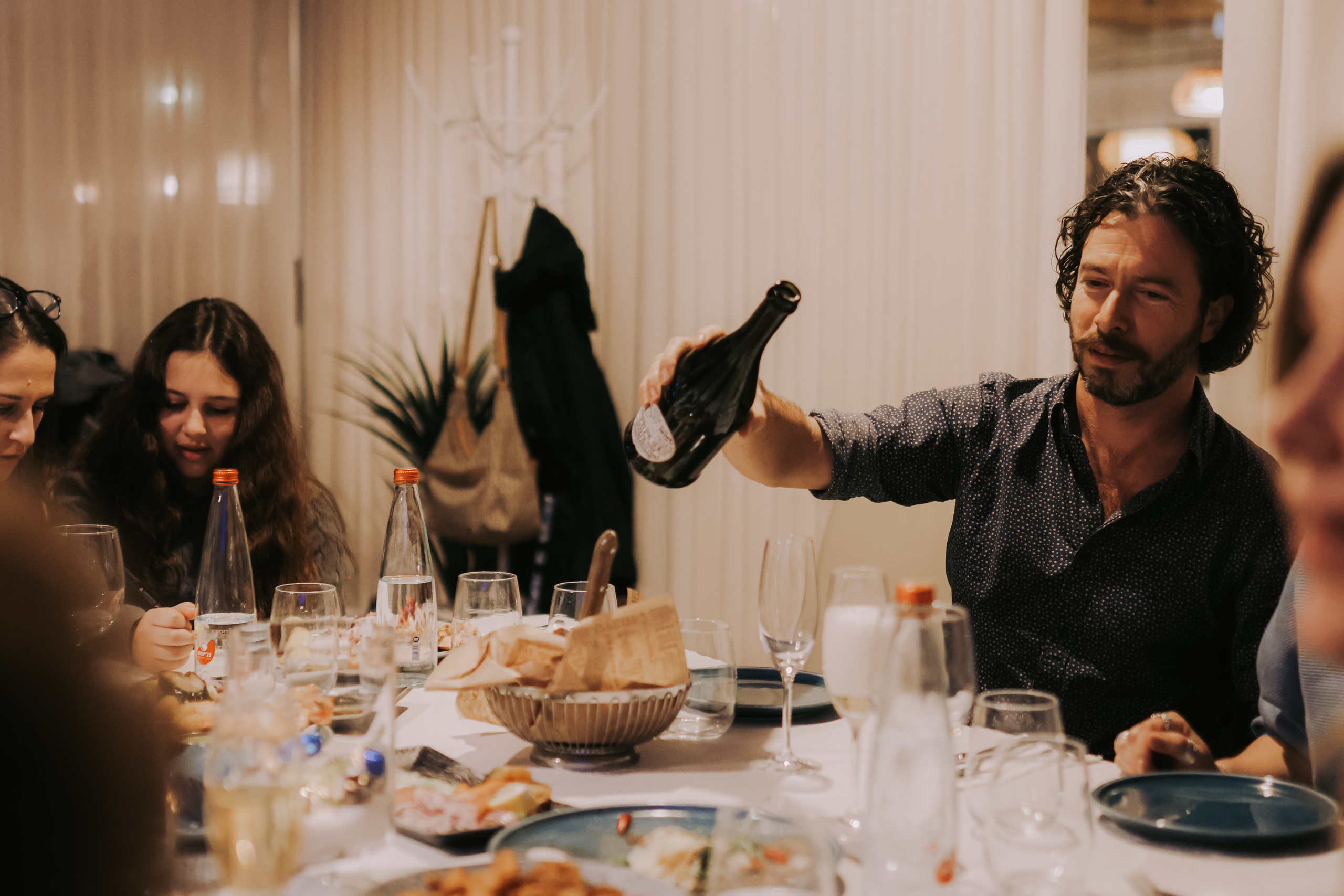 Engagement dinner, Bat Yam | December 2025. Photographer in Israel Alice Milchin