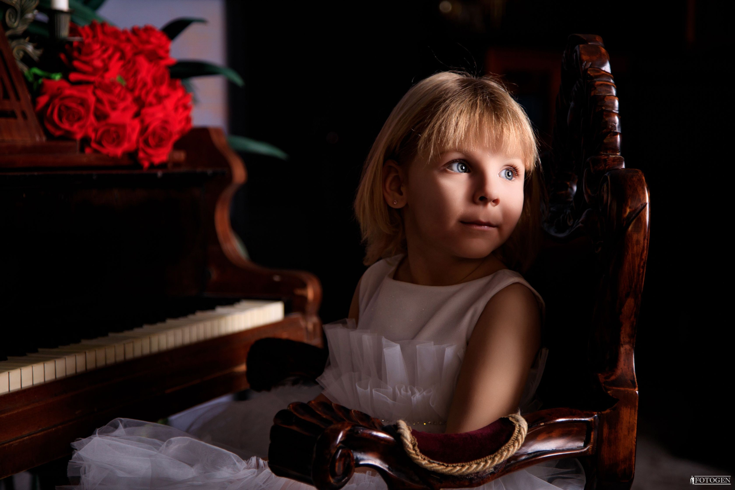 Фотосессия Девочек до 10 лет в Интерьере — Fotogen. Интерьерная фотостудия FOTOGEN г. Краснодар