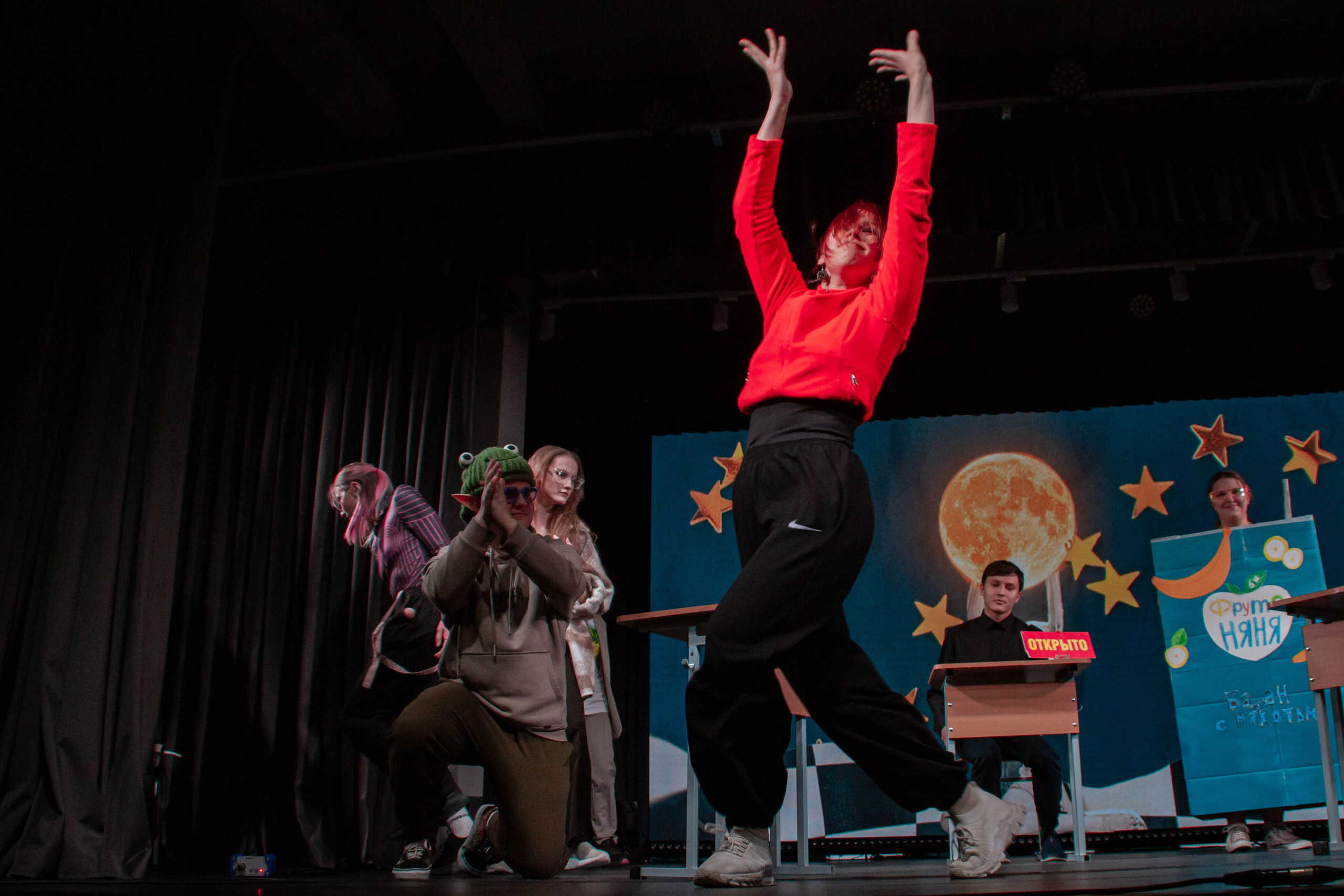 День первокурсника в Екатеринбургской академии современного искусства