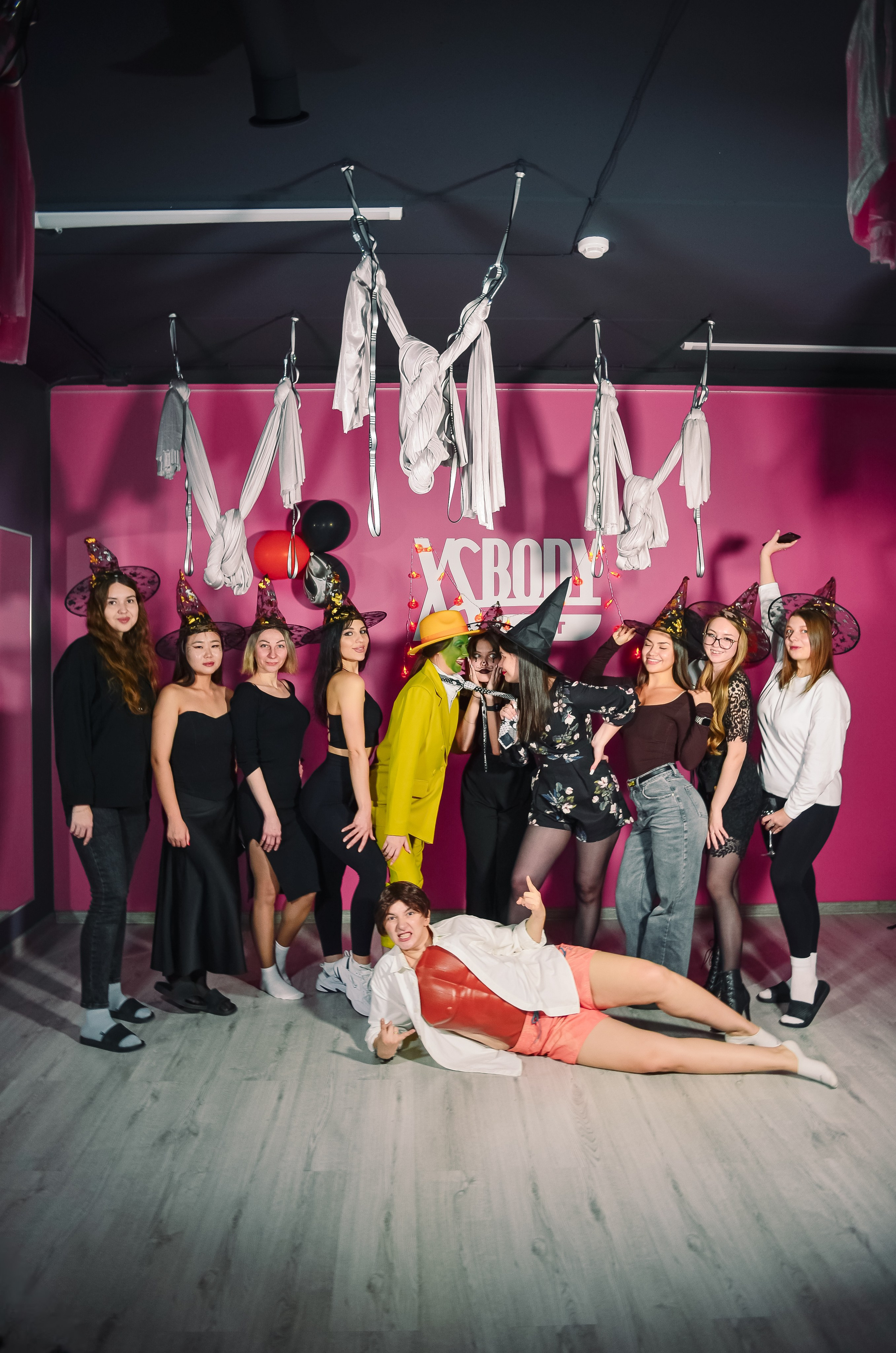 Фоторепортаж мероприятия в фитнес-клубе. Денисова Аля — фотограф для парных съемок и индивидуальных историй в Барнауле