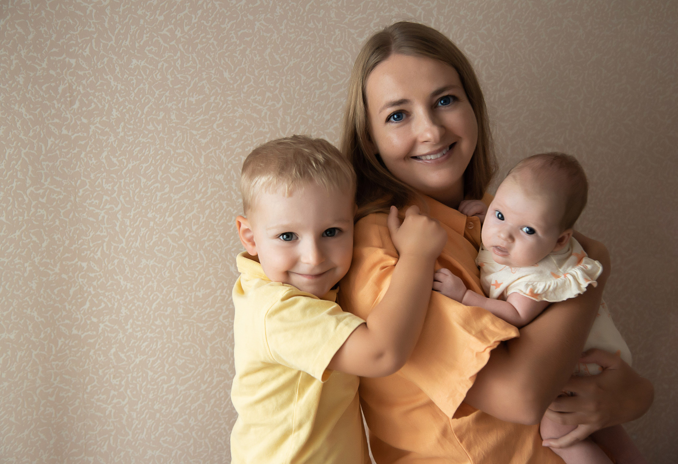 Домашние обнимашки. Свадебный и семейный фотограф Ольга Астрейко