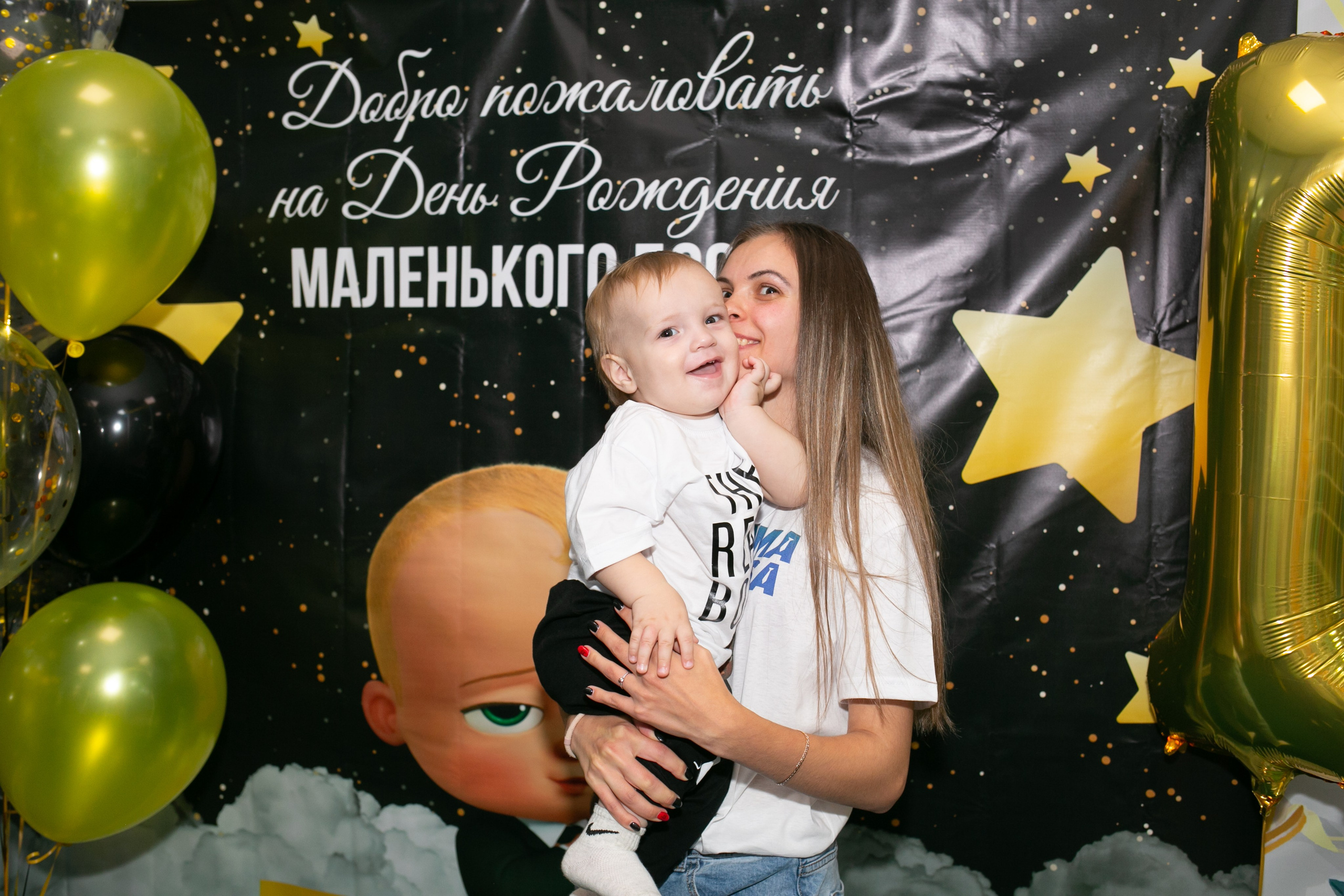 Белый кролик. Пикачу. Фотограф новорожденных и семейный фотограф НСО г. Бердск Марина Львова