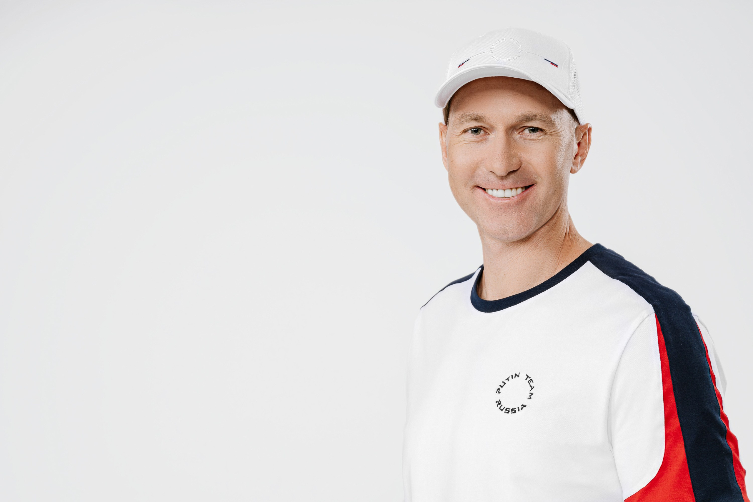 Студия. Максим Комаров — Профессиональный фотограф